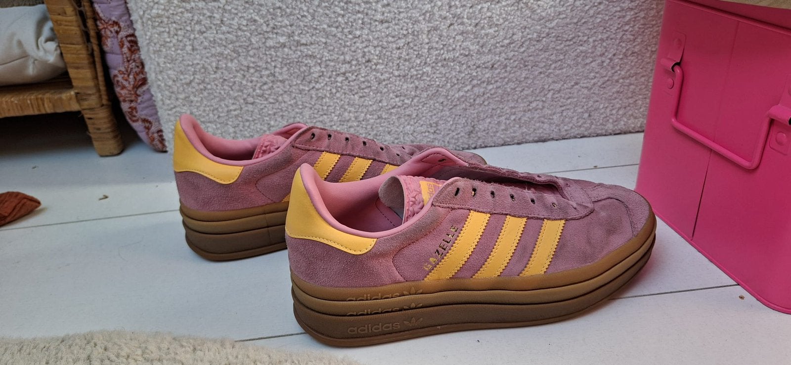 Adidas Gazelle, Ophalen, Sneakers of Gympen, Roze, Gedragen