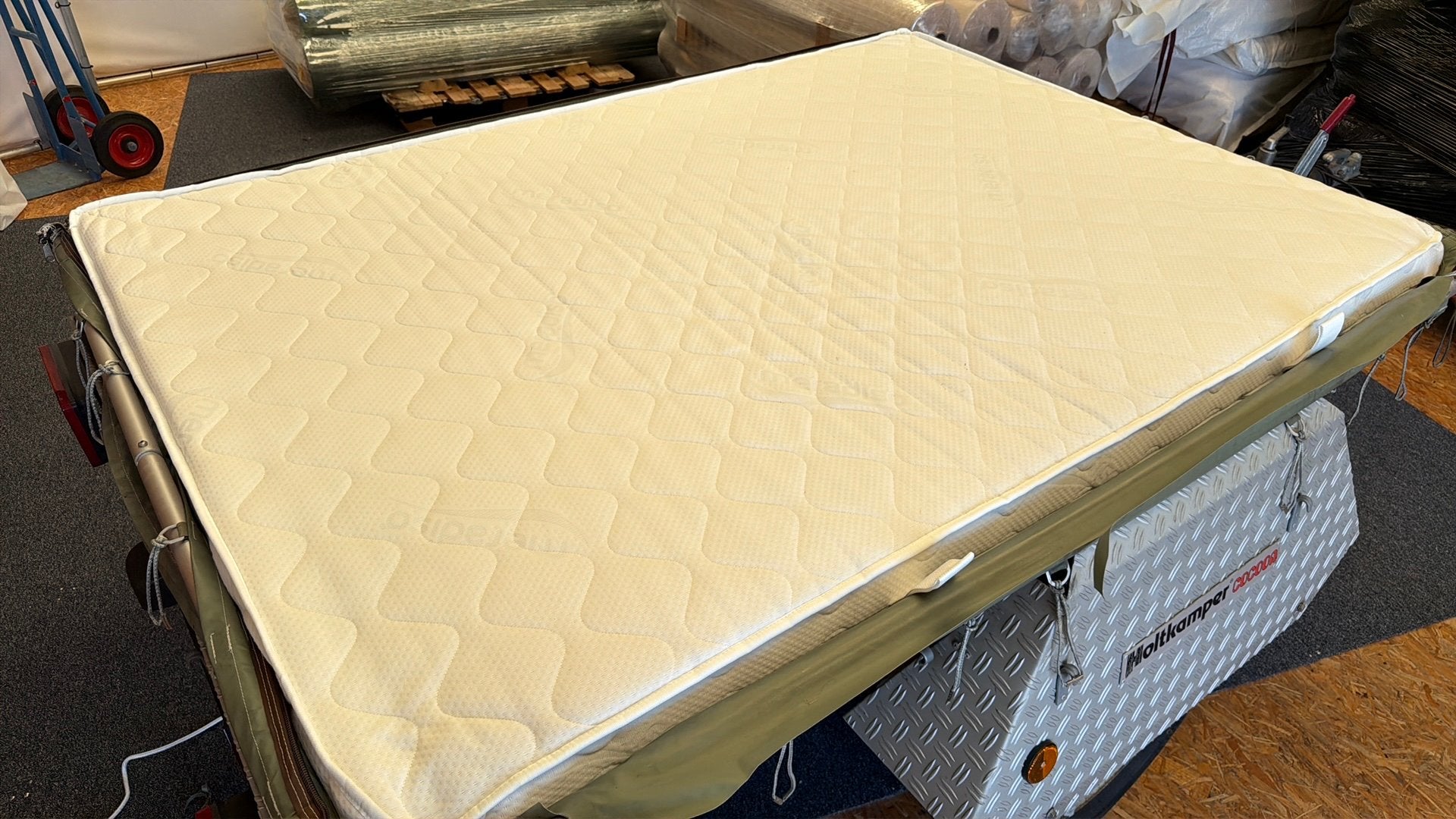 Gratis schuimmatras Maradiso 140x200cm (ikea-achtig), Ophalen, Gebruikt, Tweepersoons, Matras