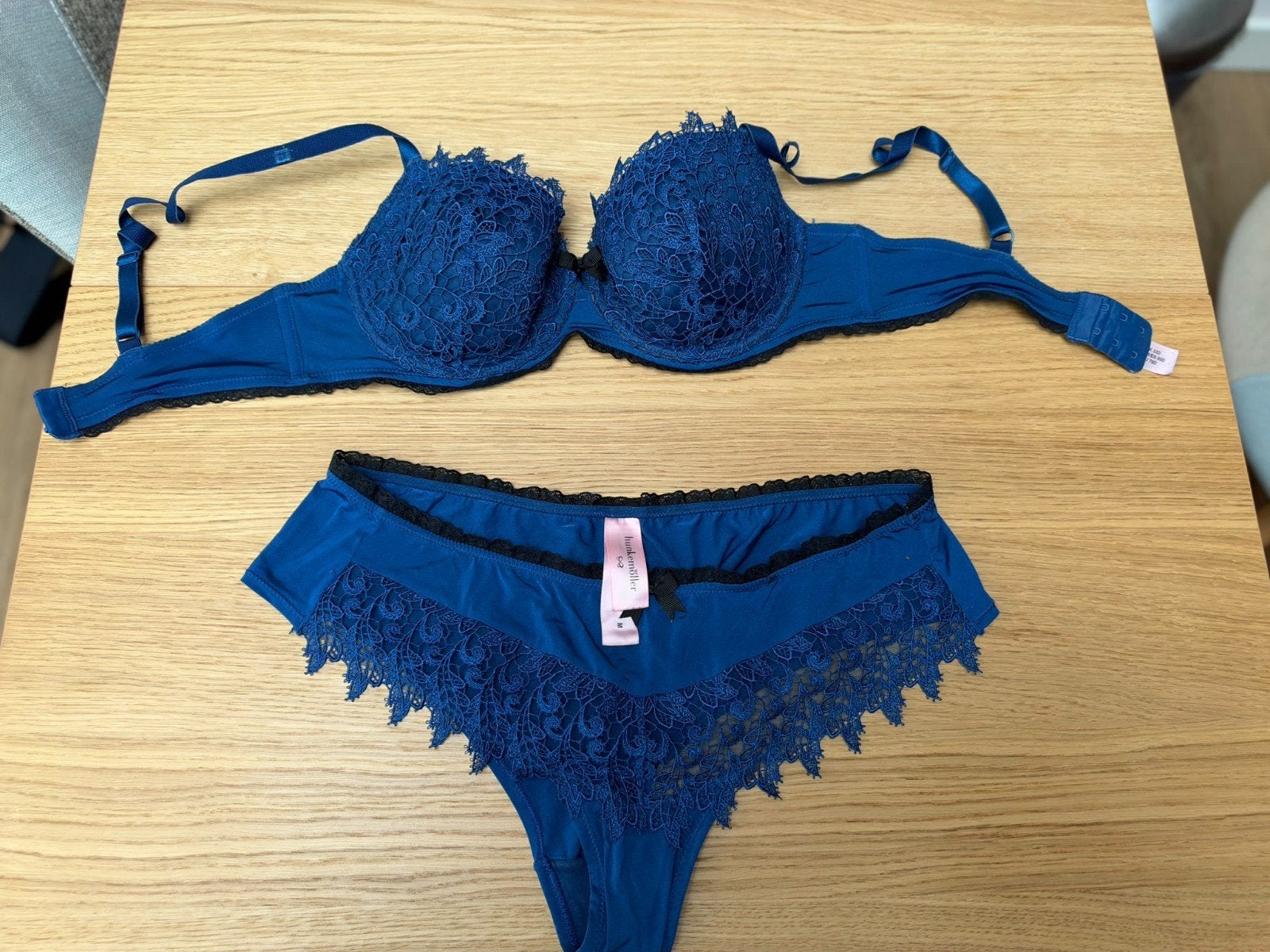 Mooi blauw lingeriesetje - BH 70D / 32D en bijpassende slip, Ophalen of Verzenden, Blauw, Setje