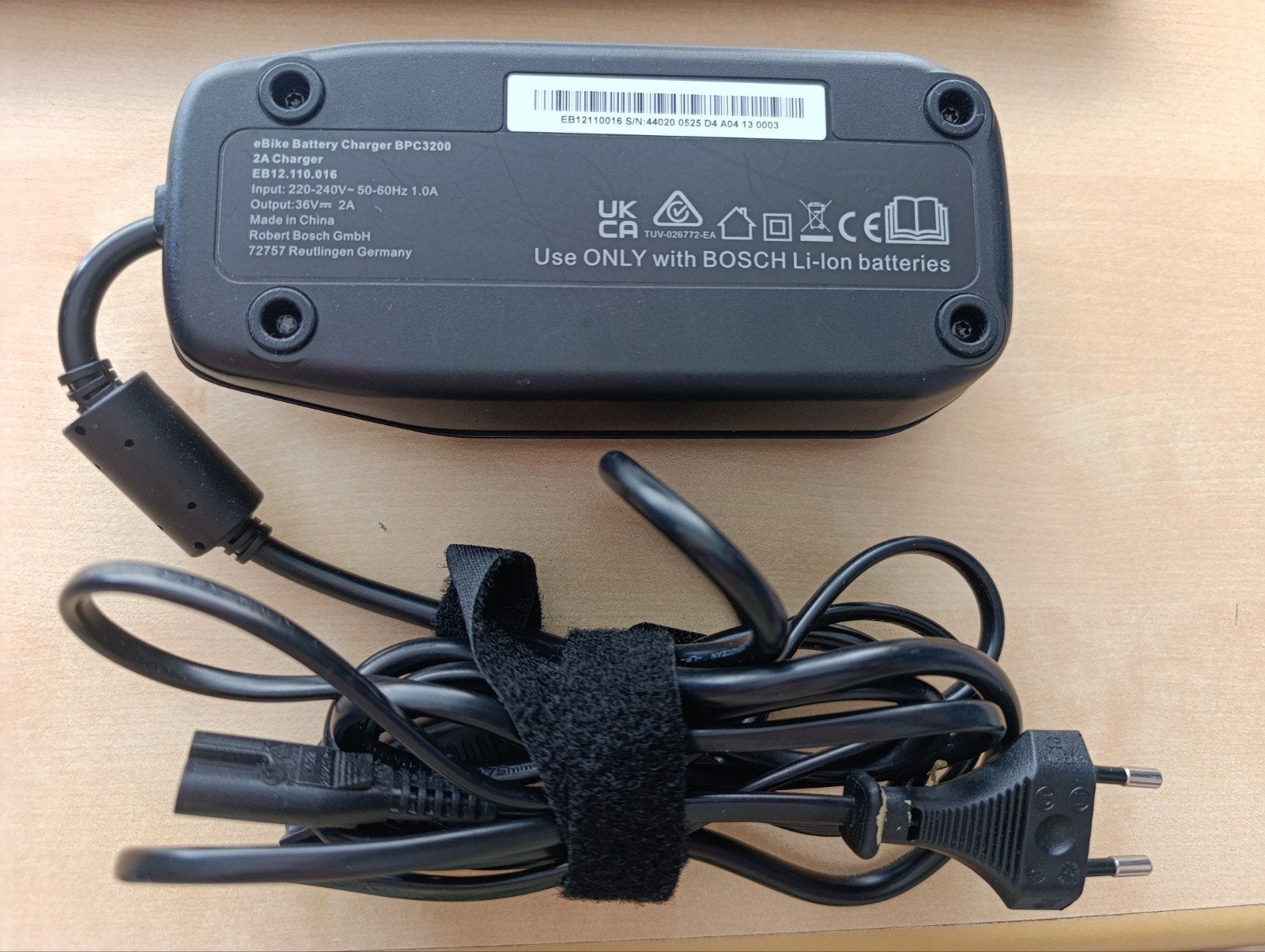 Fietsoplader model Bosch eBike Charger BPC3200, Fietsen en Brommers, Fietsaccessoires | Fietsaccu's, Ophalen of Verzenden, Zo goed als nieuw