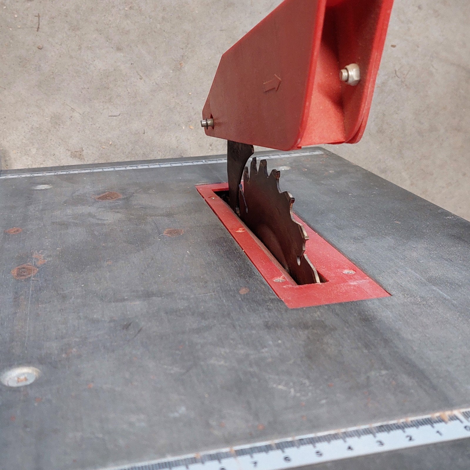 zaagtafel, Ophalen, Gebruikt, Cirkelzaag, 600 tot 1200 watt