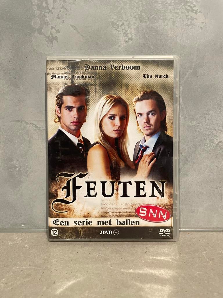 Feuten - Een serie met ballen (2 DVD) seizoen 1, Cd's en Dvd's, Dvd's | Tv en Series, Gebruikt, Boxset, Drama, Ophalen of Verzenden