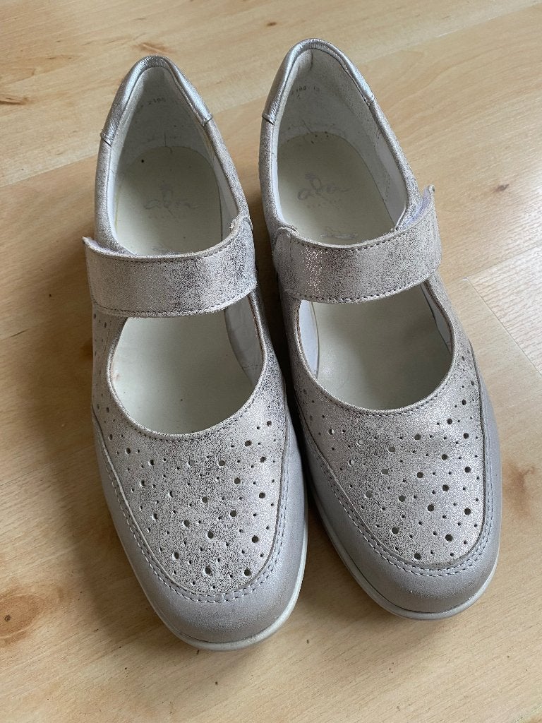 Ara Dames schoenen maat 42 lichtgrijs zilver zgan!, Ophalen of Verzenden, Grijs, Sneakers of Gympen, Zo goed als nieuw