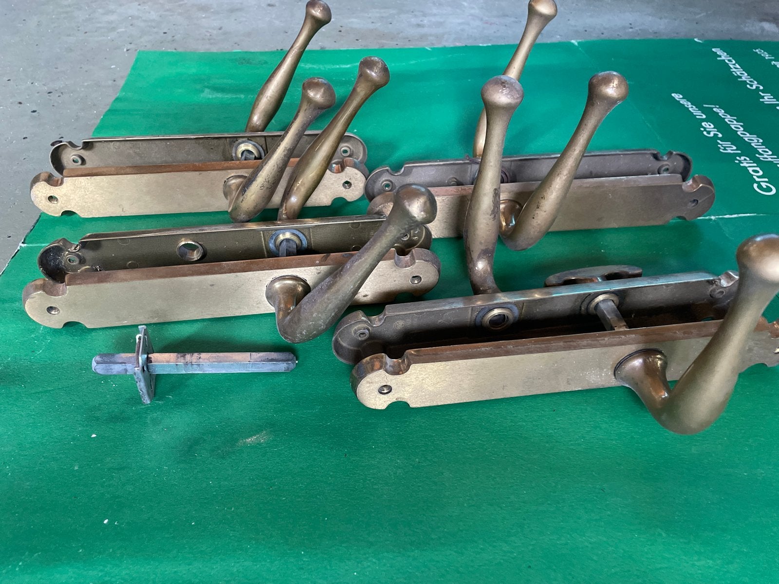 4 sets messing deurklinken met platen, Ophalen of Verzenden, Gebruikt, Koper of Messing, Klink of Kruk