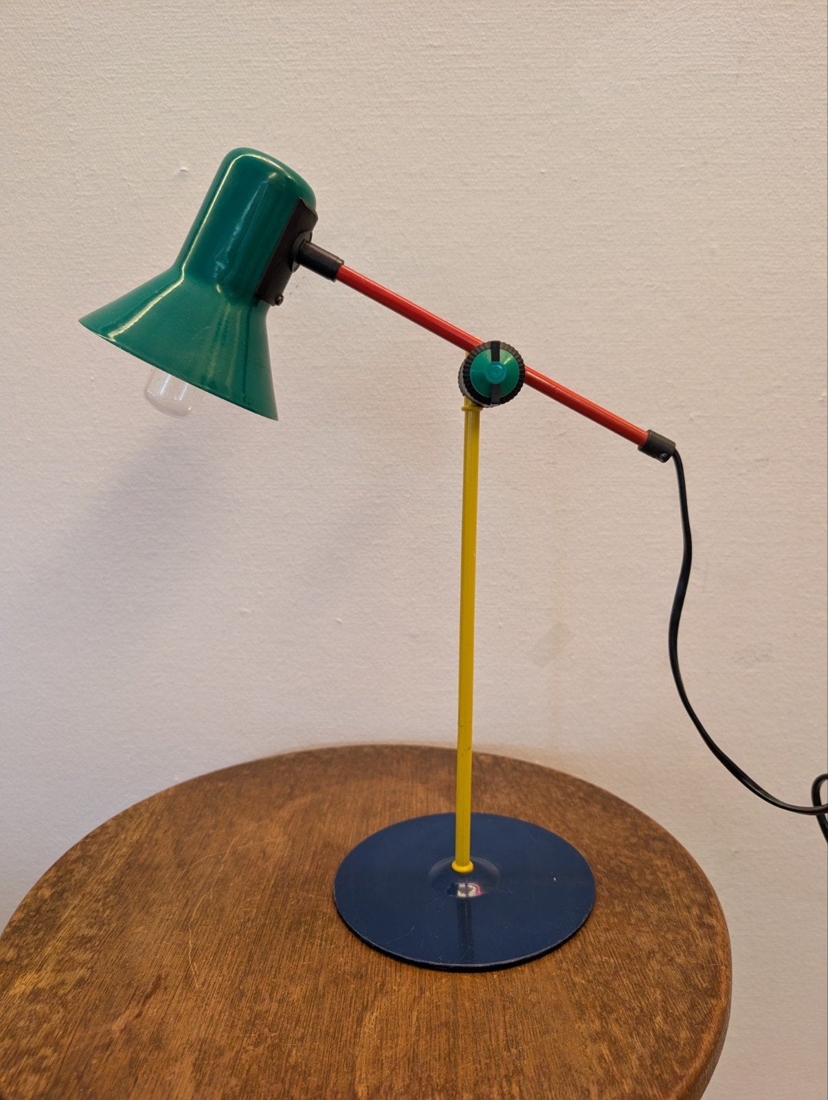 Vintage Veneta Lumi Z1-90 bureaulamp – Memphis stijl, Blauw, Bureaulamp, Kunststof, Ophalen of Verzenden