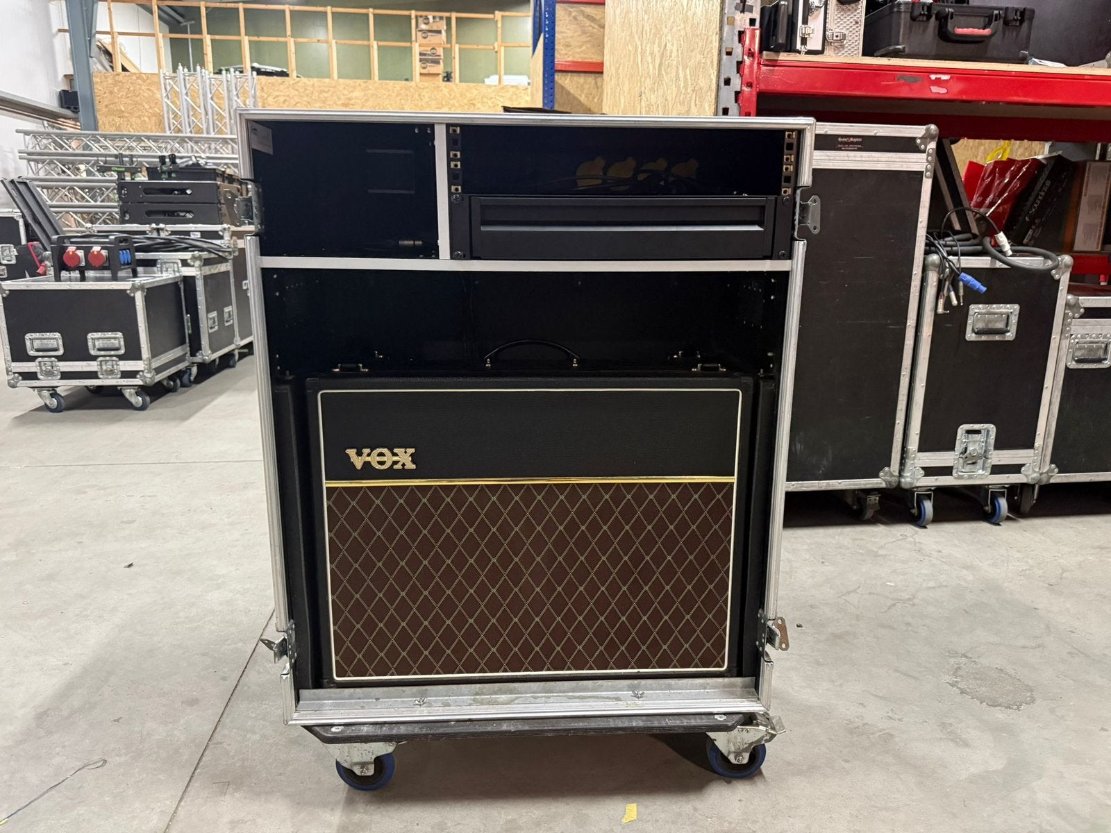 Vox AC30C2 gitaarversterker in flightcase, Ophalen, Gebruikt, Gitaar, Minder dan 50 watt