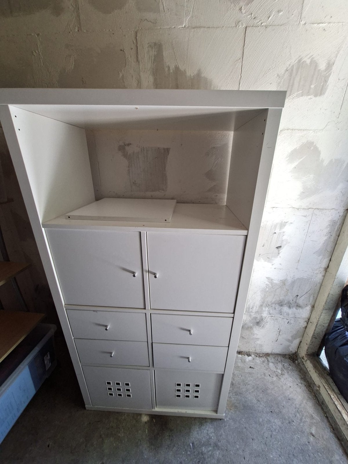 Kallax kast wit inclusief deurtjes, lades en bakken, Ophalen, Gebruikt, 50 tot 100 cm, Met lade(s)