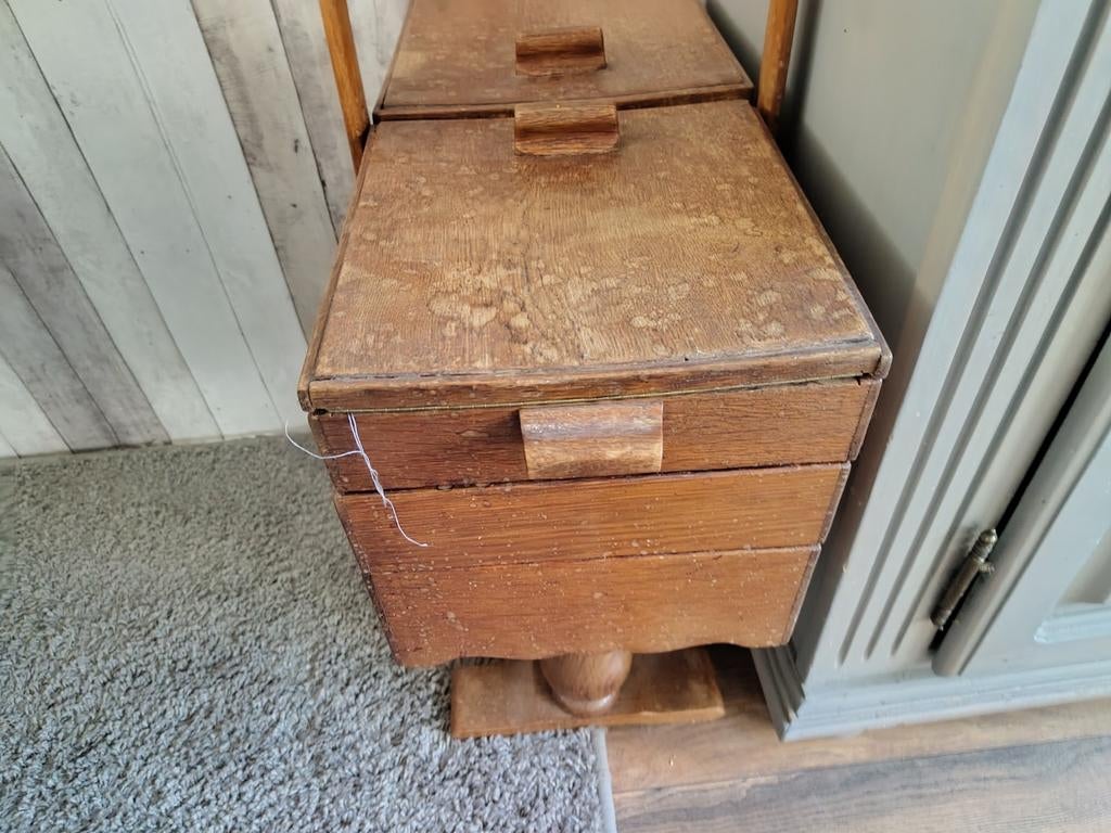 Oude naaidoos, Ophalen, Minder dan 50 cm, Gebruikt, Minder dan 50 cm