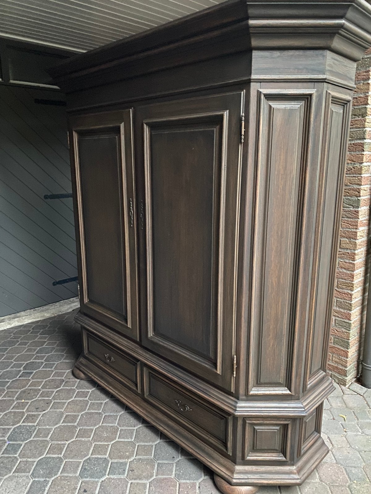Mooie vergrijsde houten kast, Ophalen, Zo goed als nieuw
