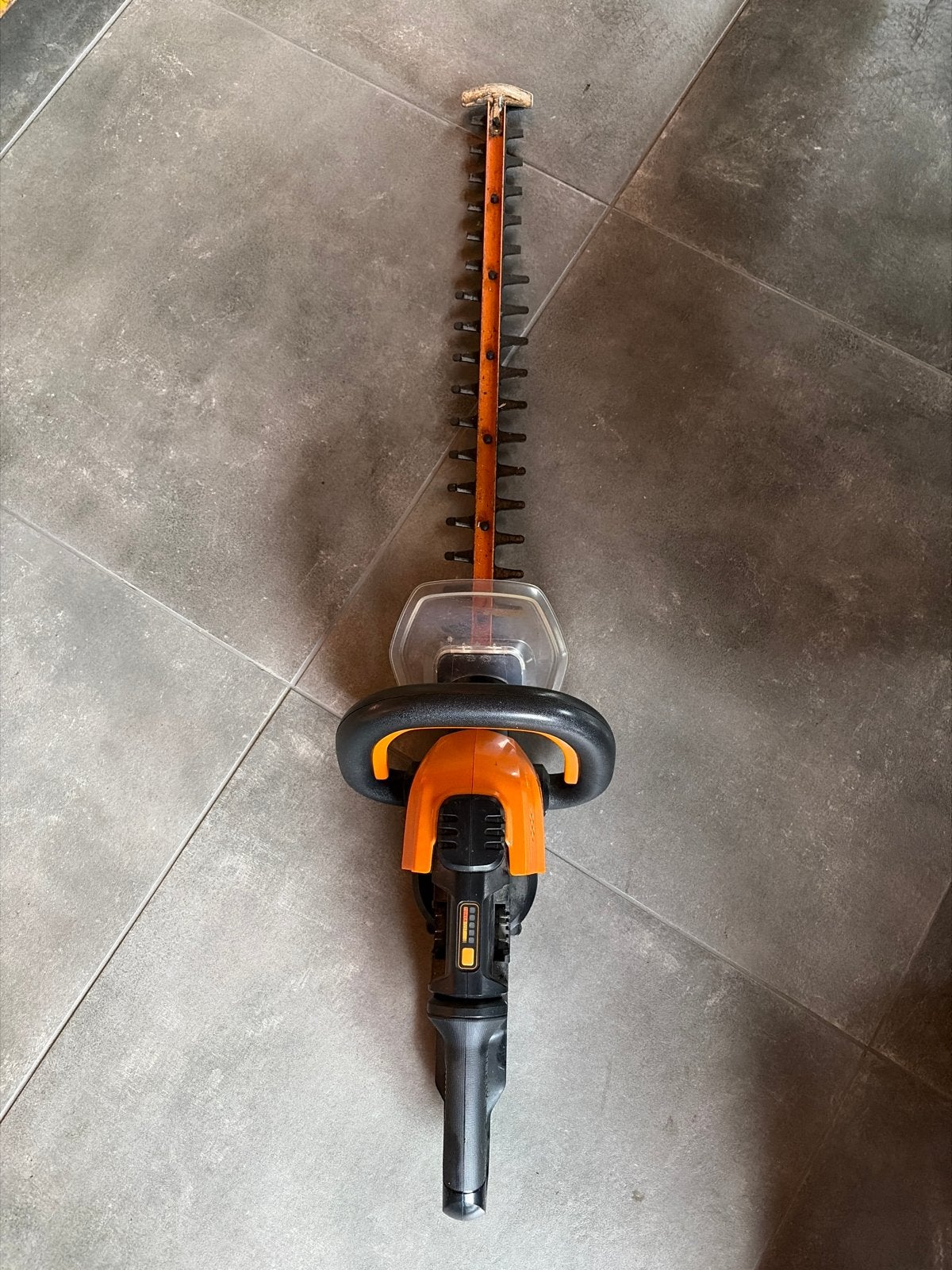 Defecte Worx heggenschaar - voor onderdelen/reparatie, Ophalen, Gebruikt, Elektrisch