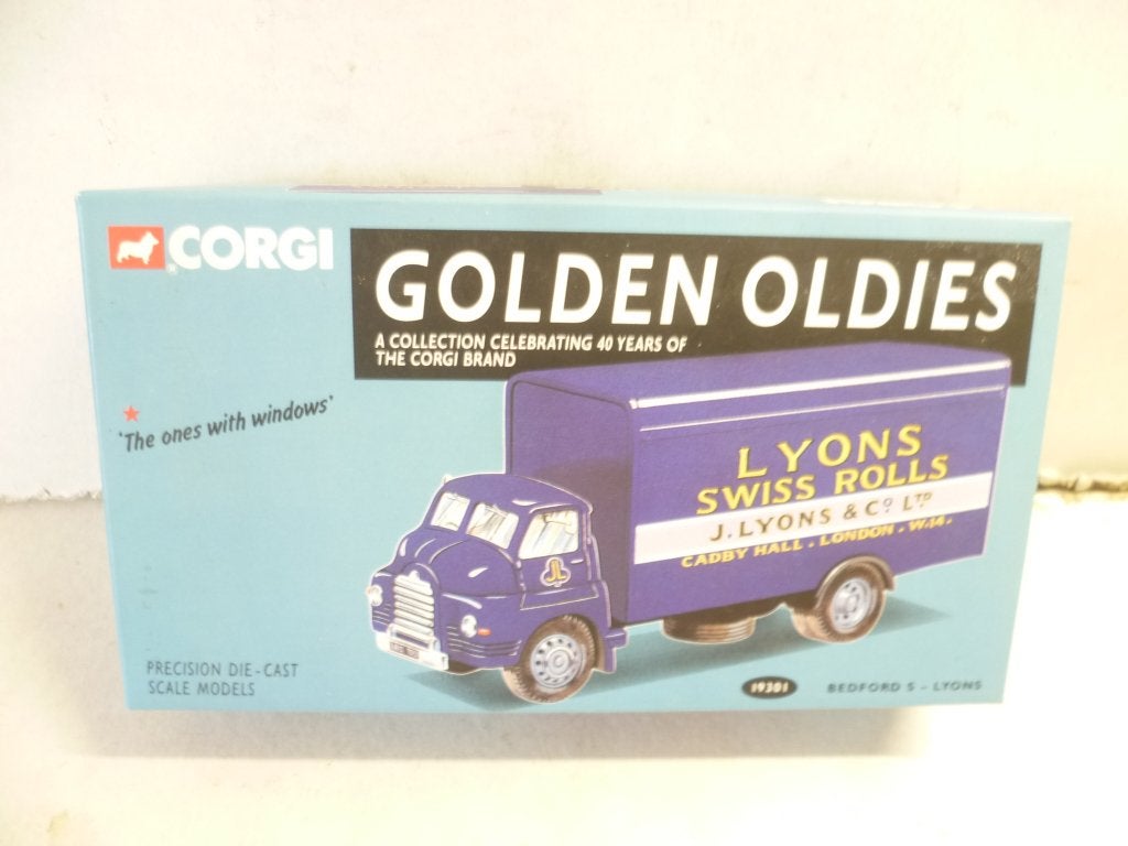 Corgi Golden Oldies Bedford Lyons Swiss Rolls in doos auto, Ophalen of Verzenden, Nieuw, Bus of Vrachtwagen, Corgi