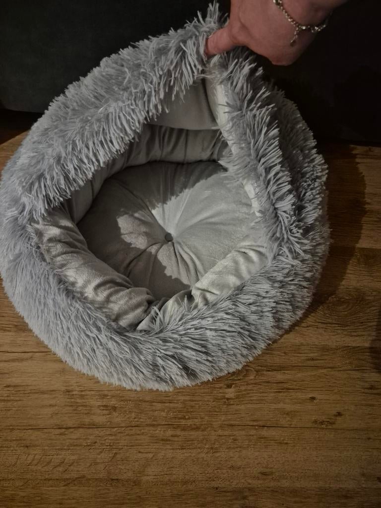 Kattenmand of voor kleine hond 50cm, Dieren en Toebehoren, Ophalen of Verzenden, Zo goed als nieuw, Pluche