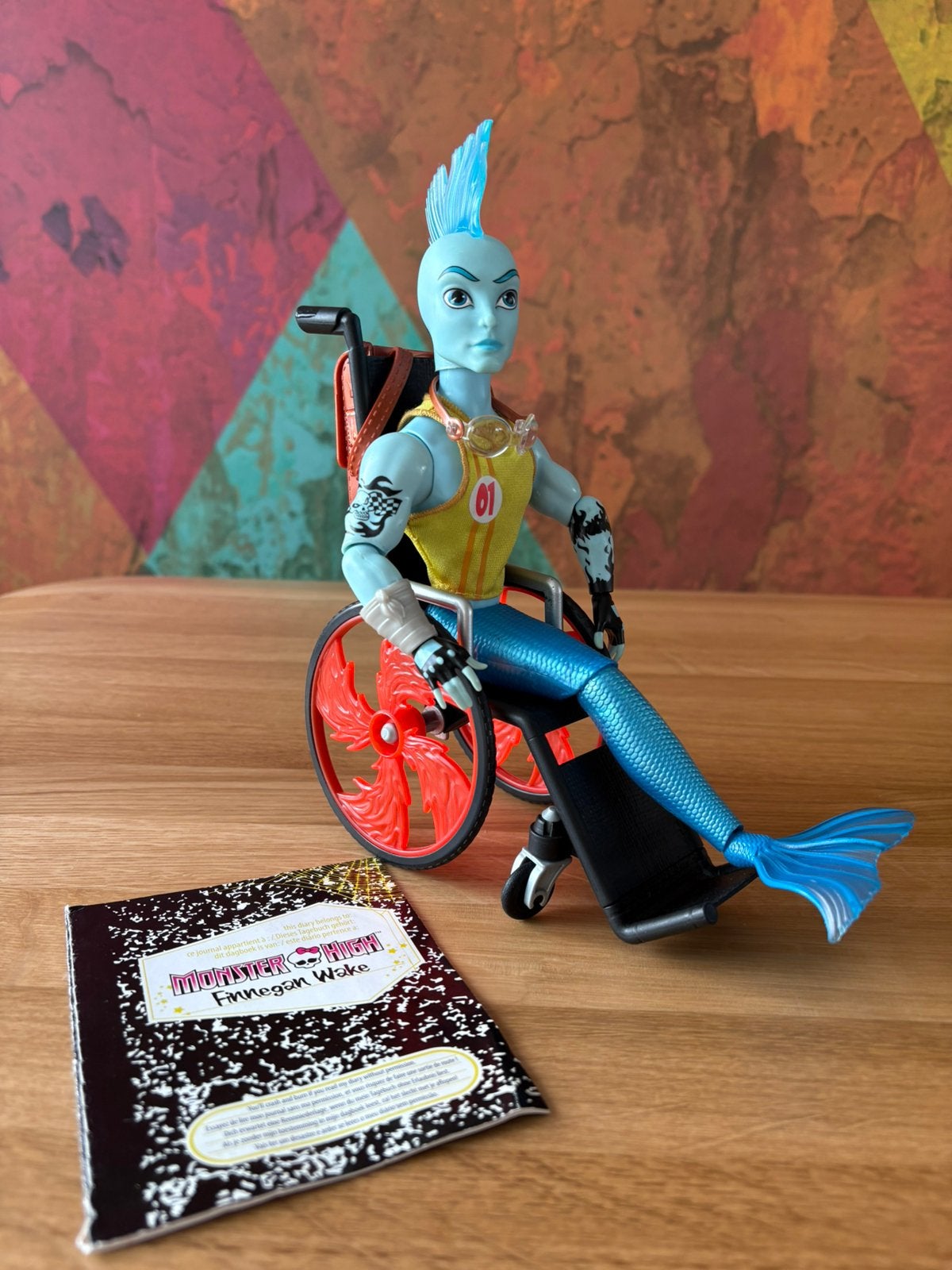 Monster High Finnegan Wake Signature G1 2015 met rolstoel, Spelcomputers en Games, 1 speler, Ophalen of Verzenden, Zo goed als nieuw