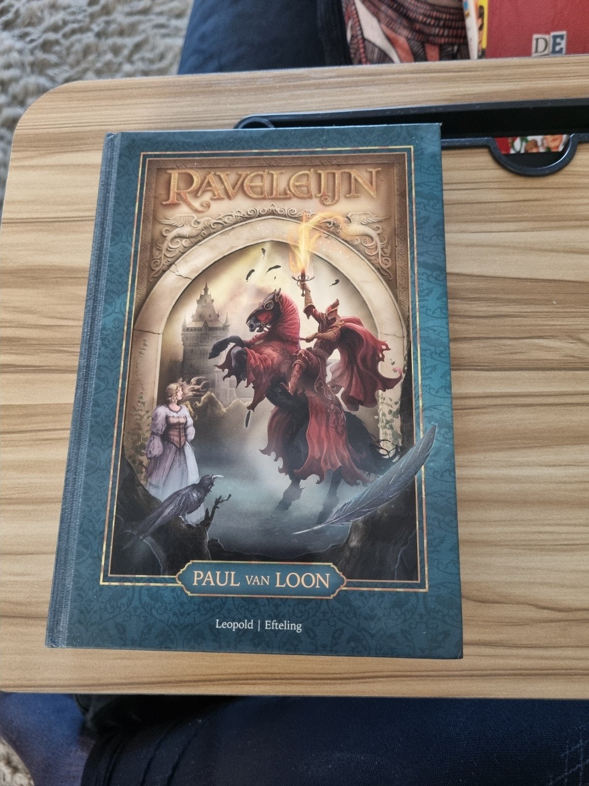 Raveleijn boek van Paul van loon, Verzamelen, Efteling, Ophalen of Verzenden, Gebruikt, Overige typen