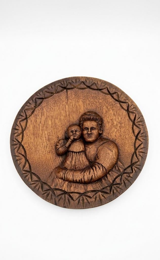 Vintage Houtsnijwerk Moeder en Kind, gedateerd 1912, Antiek en Kunst, Kunst | Beelden en Houtsnijwerken, 20 - 50 cm, Hout, Bruin
