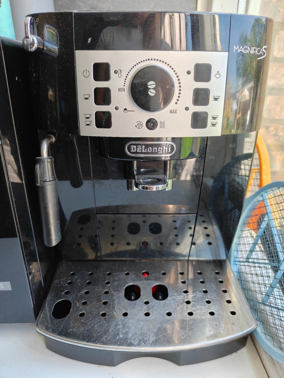 DeLonghi Magnifica S, Witgoed en Apparatuur, Koffiezetapparaten, Ophalen, Zo goed als nieuw, Koffiemachine