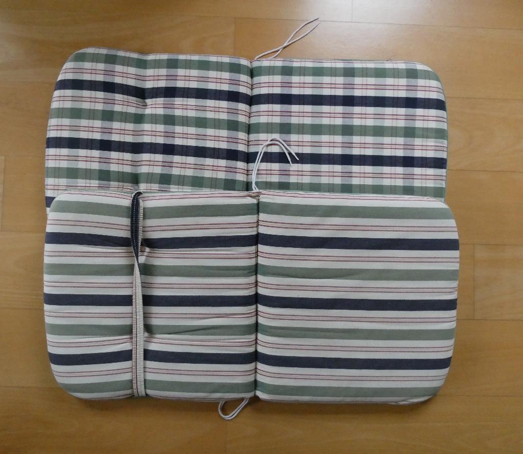 2 tuinstoel kussens met lage rug, Ophalen, Gebruikt