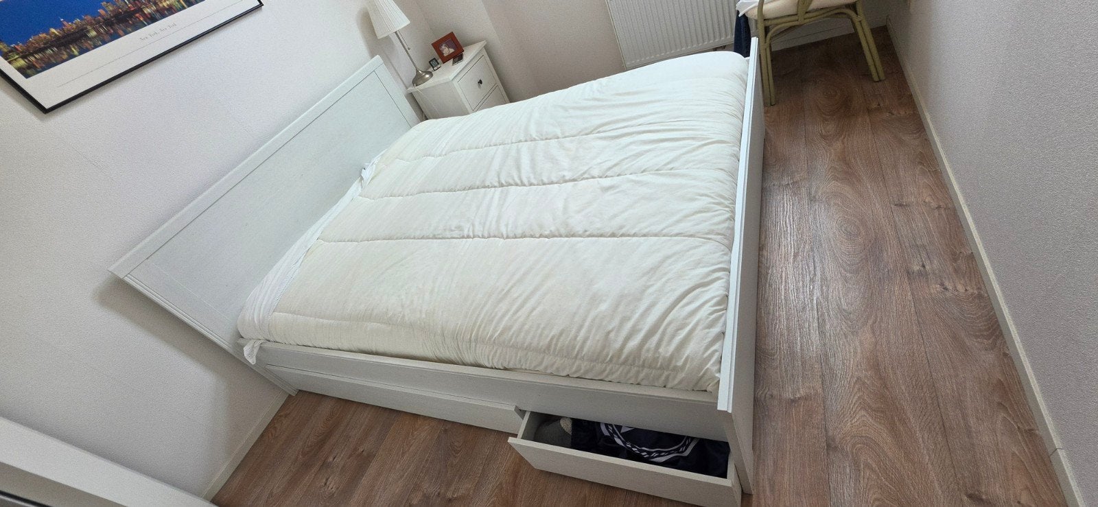 IKEA bed in goede staat, Huis en Inrichting, Ophalen, Wit, Tweepersoons, 140 cm