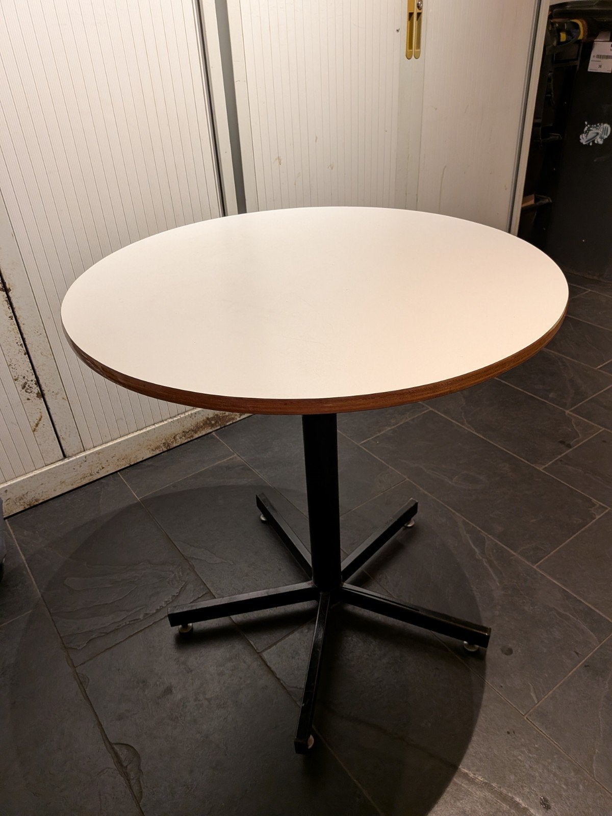Mondial ronde tafel - 75 cm hoog, 70 cm doorsnede, Gebruikt, 50 tot 100 cm, Overige materialen, Rond