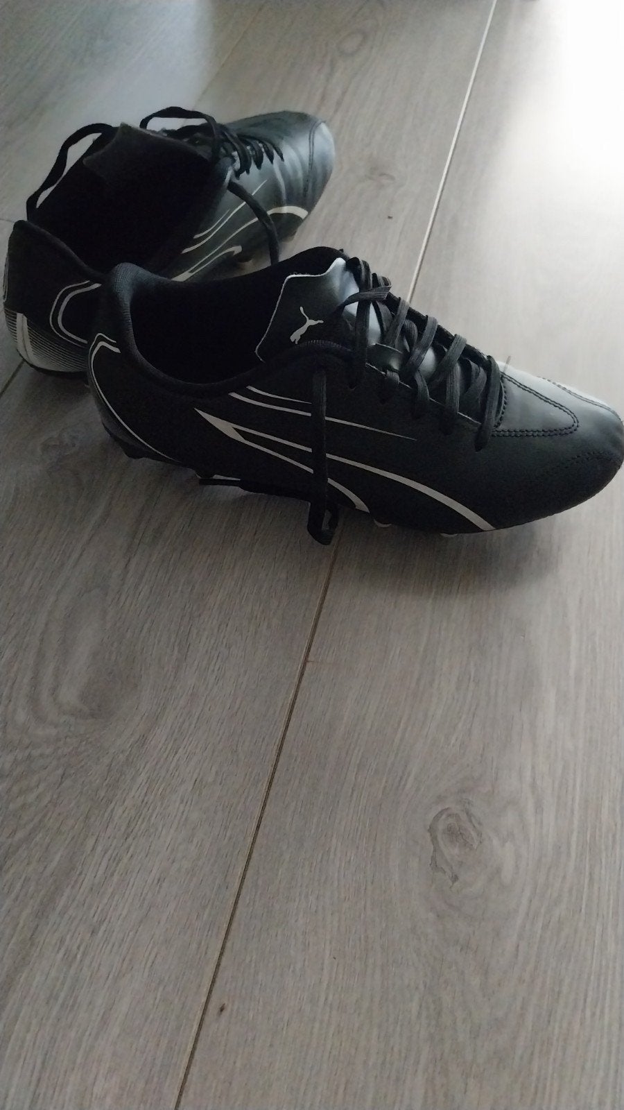Puma voetbalschoenen maat 40, Ophalen of Verzenden, Zo goed als nieuw, Schoenen