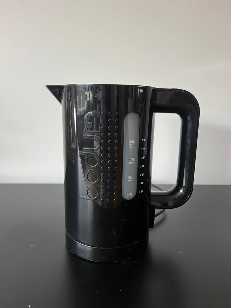 Bodum Bistro waterkoker 1 liter zwart, 1 tot 2 liter, Ophalen of Verzenden, Gebruikt
