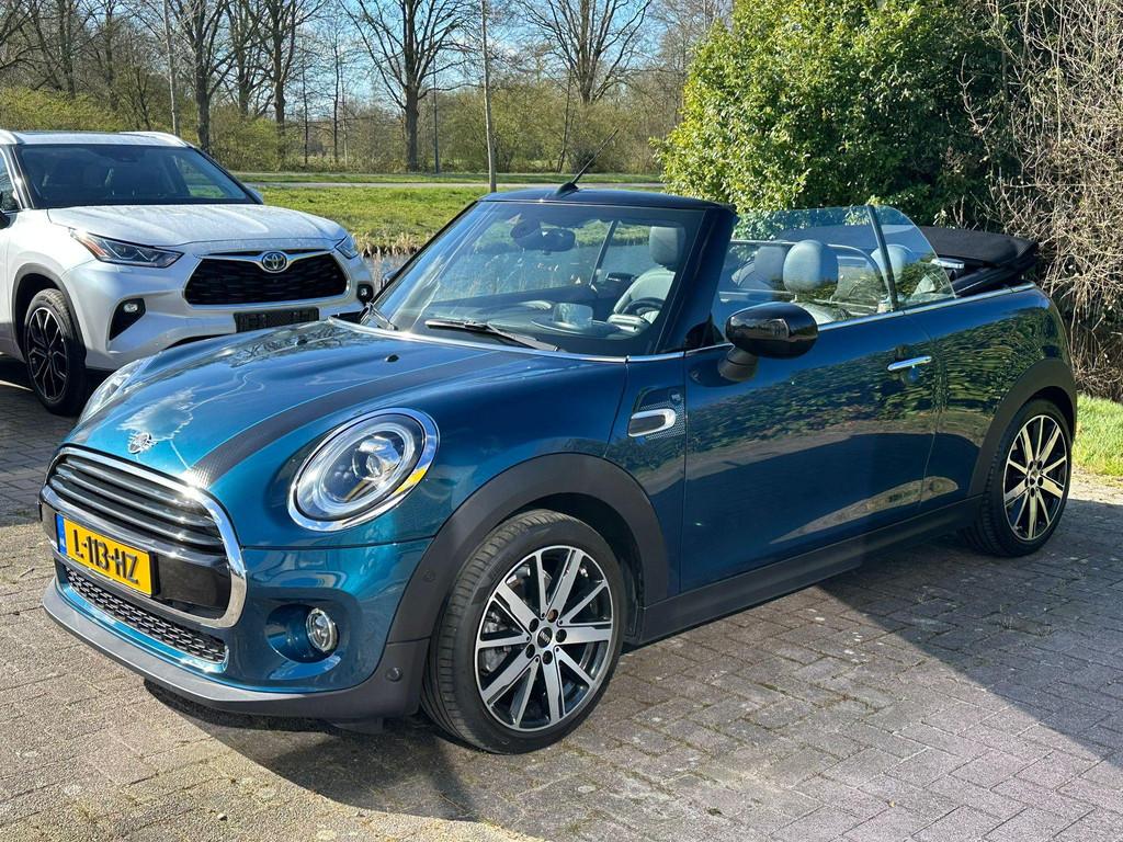 Mini Mini Cabrio 1.5 Cooper Sidewalk Edition Camera | Ledere, Auto's, Mini, 136 pk, Euro 6, Cabriolet, 4 stoelen