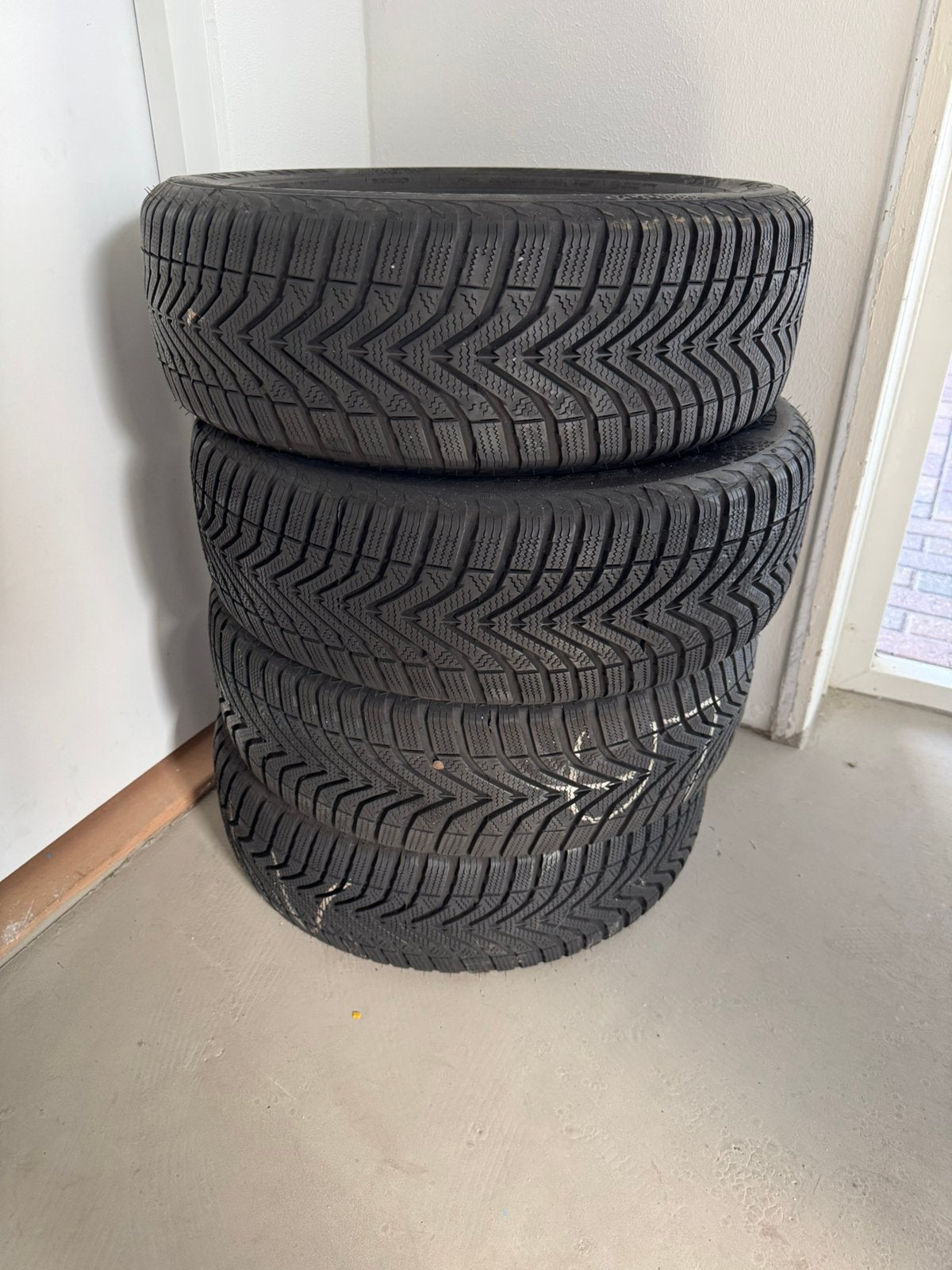 Set vredestein winterbanden 185/60 15 inch, Ophalen, Gebruikt