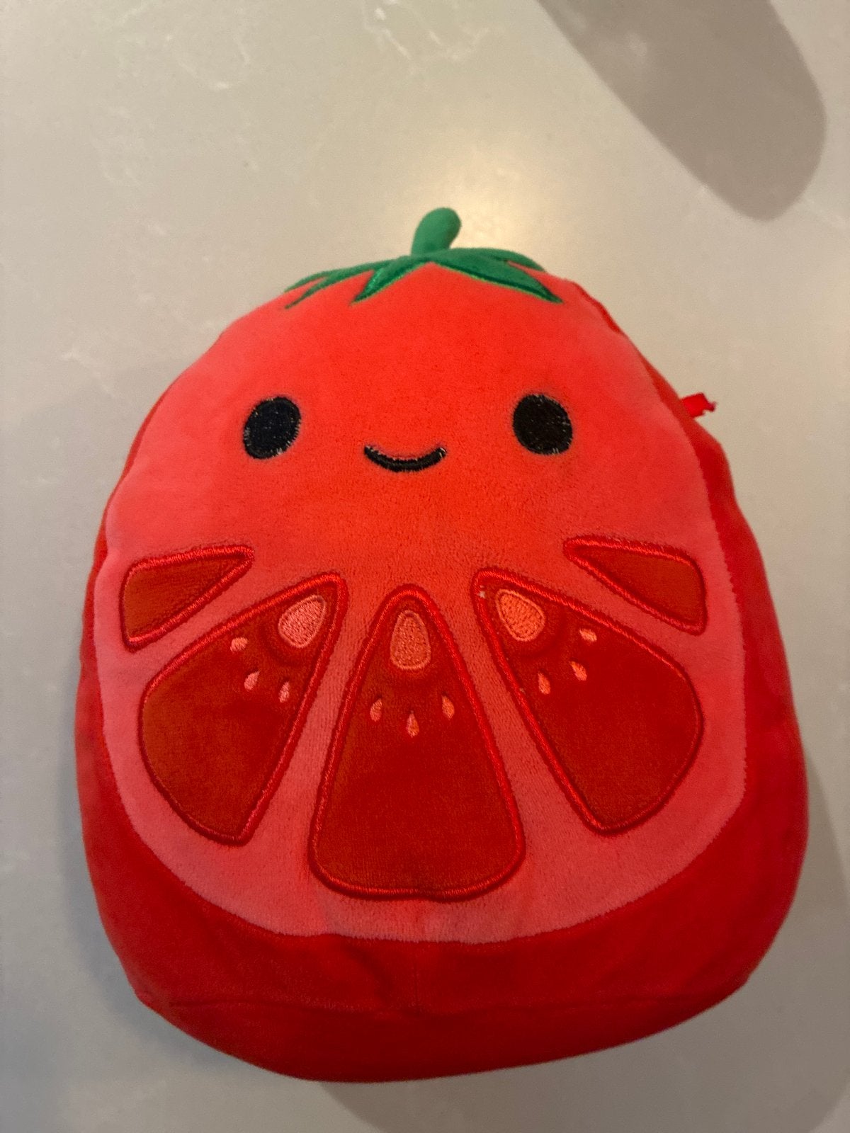 Squishmallow Tomaat Knuffel - Zo goed als nieuw, Kinderen en Baby's, Overige karakters, Overige typen, Ophalen of Verzenden, Zo goed als nieuw