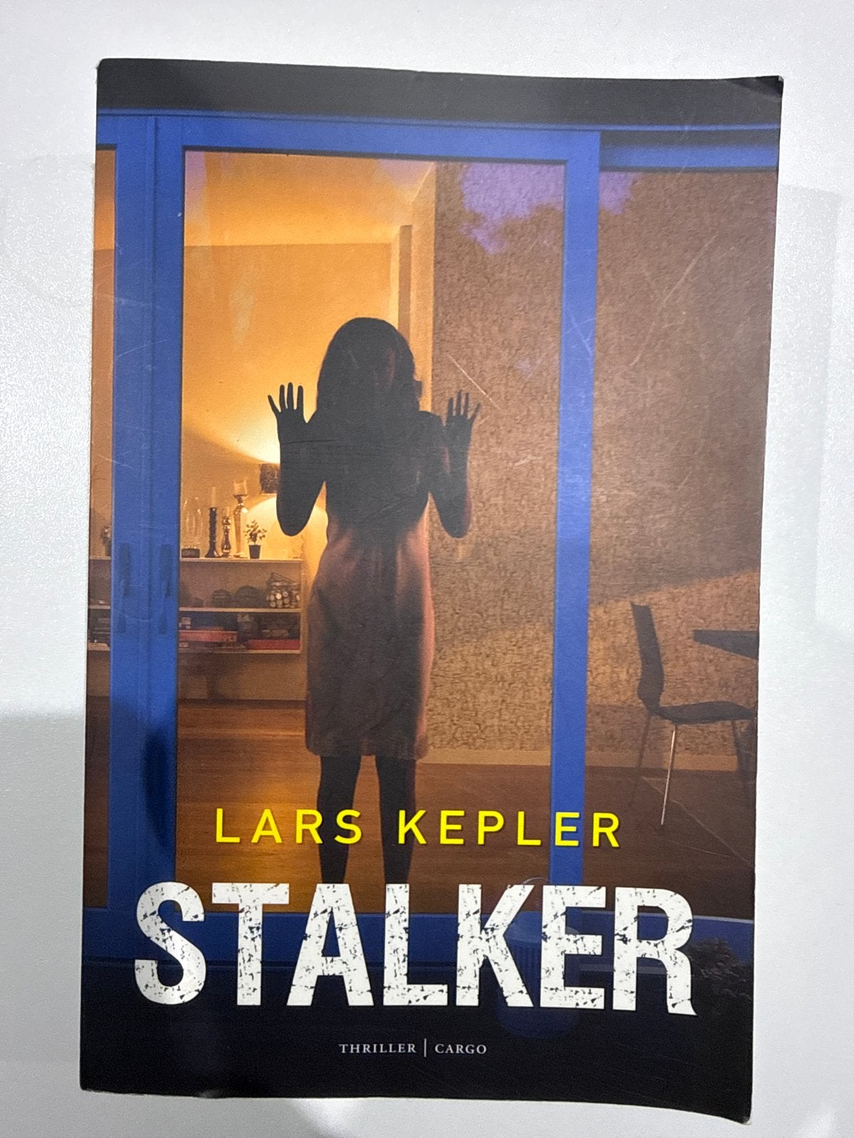 Stalker - Lars Kepler (Thriller), Boeken, Thrillers, Ophalen of Verzenden, Zo goed als nieuw, Scandinavië