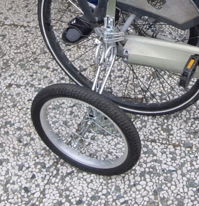 Swinging wheels, zijwielen voor fiets voor volwassenen, Ophalen, Zo goed als nieuw, Swinging wheels