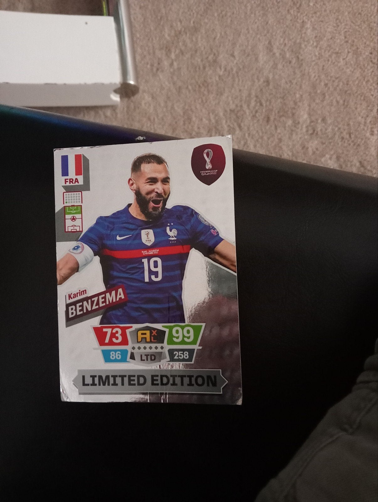 Panini Adrenalyn XL FIFA WC 2022 KariBenzema Limited Editio, Ophalen, Zo goed als nieuw, Buitenlandse clubs, Spelerskaart