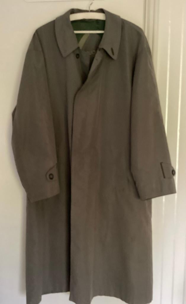 BUGATTI REGENJAS. Mooie groene kleur. mt 54/56 gevoerd, Ophalen of Verzenden, Zo goed als nieuw, Maat 56/58 (XL), Groen