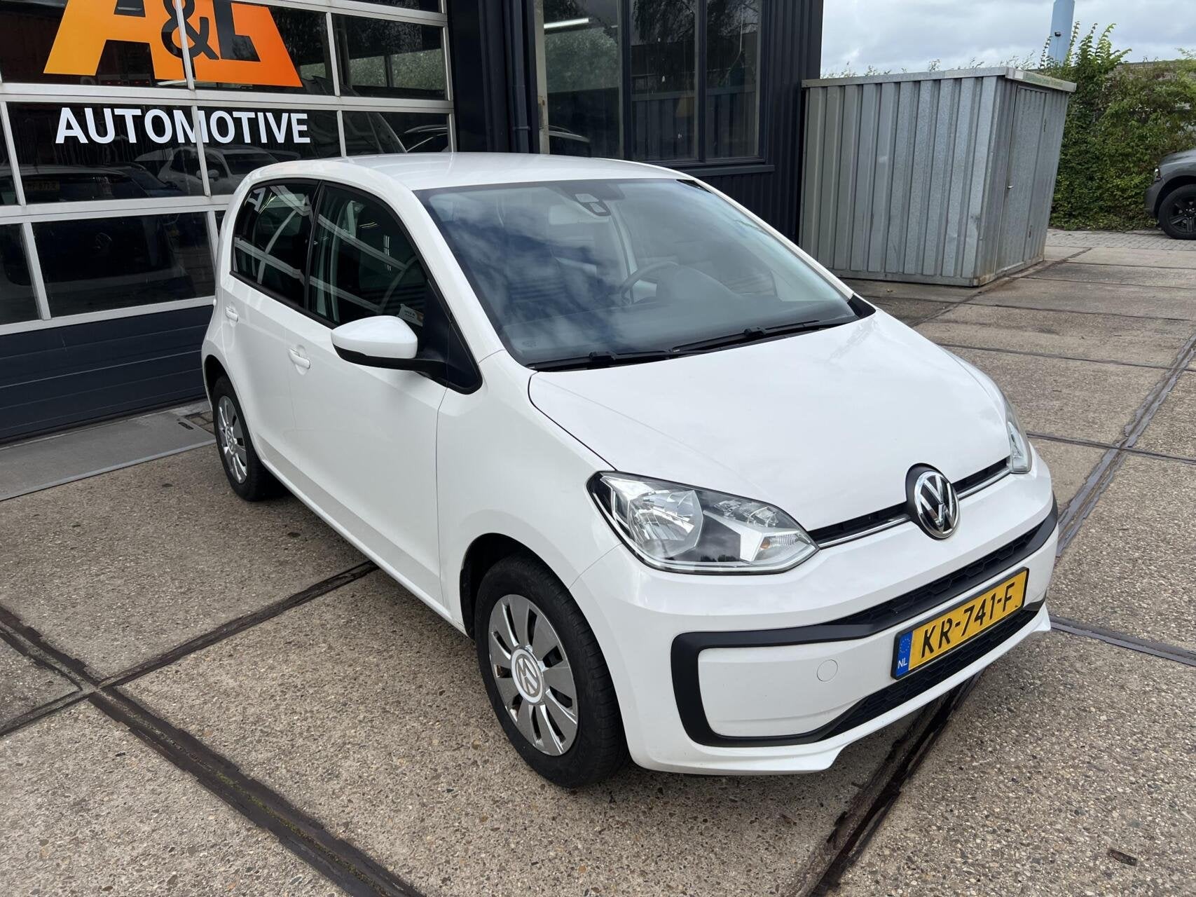 Foto 6 van Volkswagen Up! 1.0 5DRS 2016 Wit | Airco |