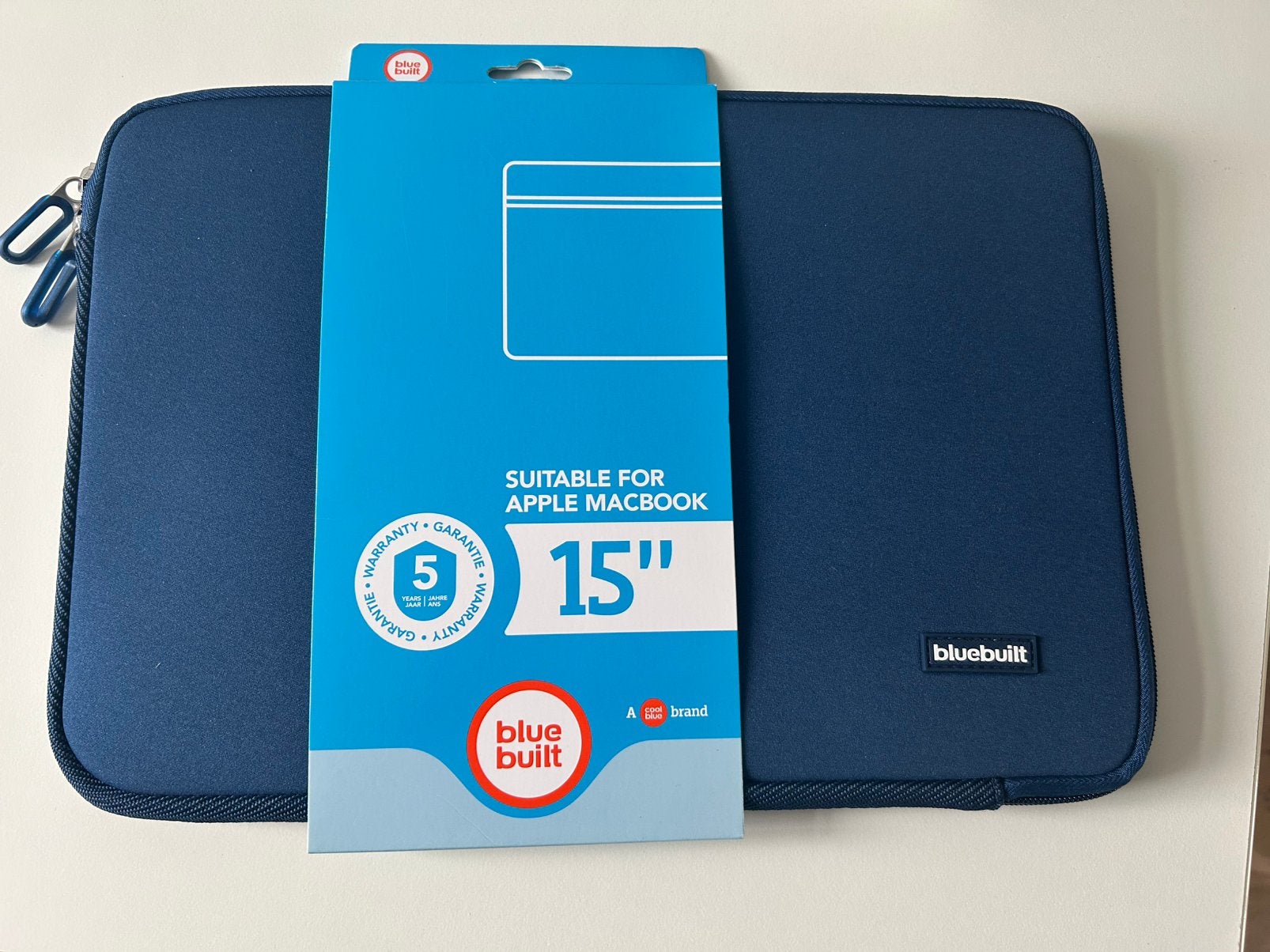NIEUW: laptophoes Bluebuilt 15" macbook blauw, Computers en Software, Ophalen of Verzenden, 15 inch, Nieuw, Blue Built
