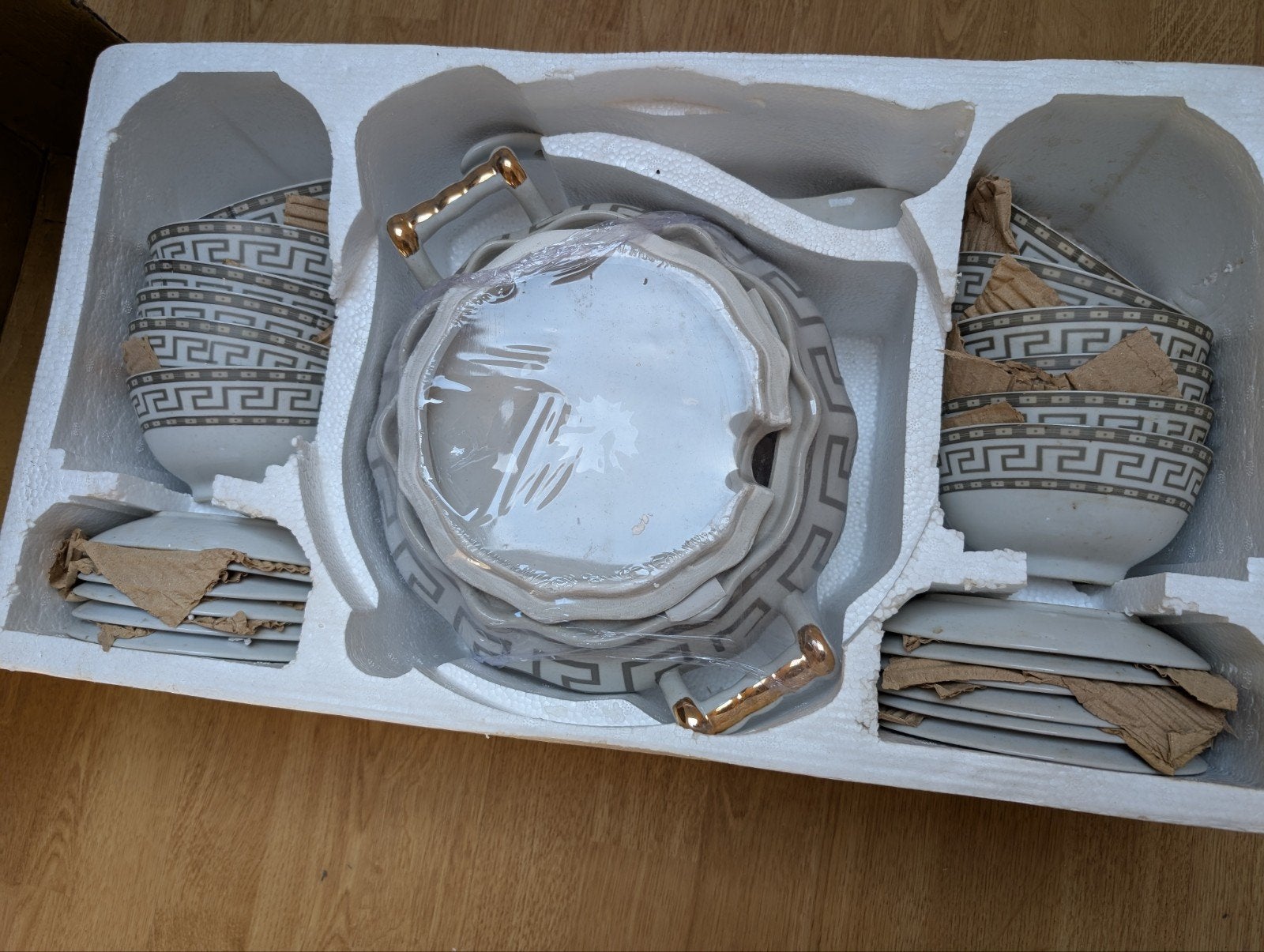 nieuwe Versace stijl soep servies, Ophalen, Nieuw, Overige stijlen, Kop(pen) en/of Schotel(s)