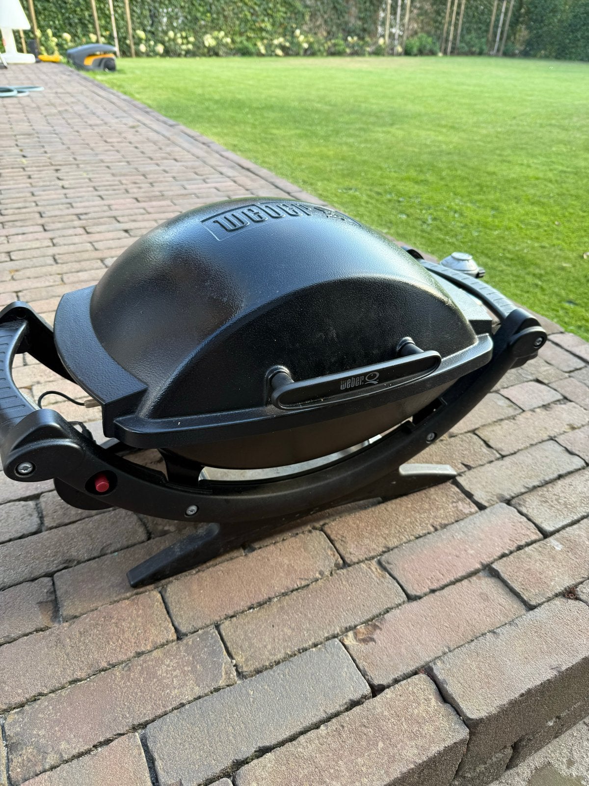 Weber Q100 gas BBQ - Ontsteker defect!, Tuin en Terras, Gasbarbecues, Ophalen, Gebruikt