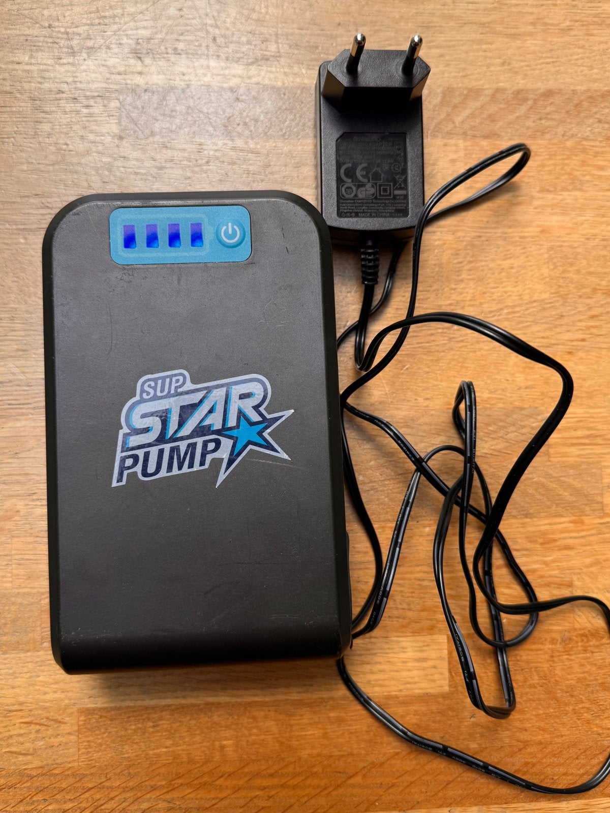 Sup Star Pump Powerbank externe accu elektrische pomp, Ophalen of Verzenden, Gebruikt, SUP-accessoire