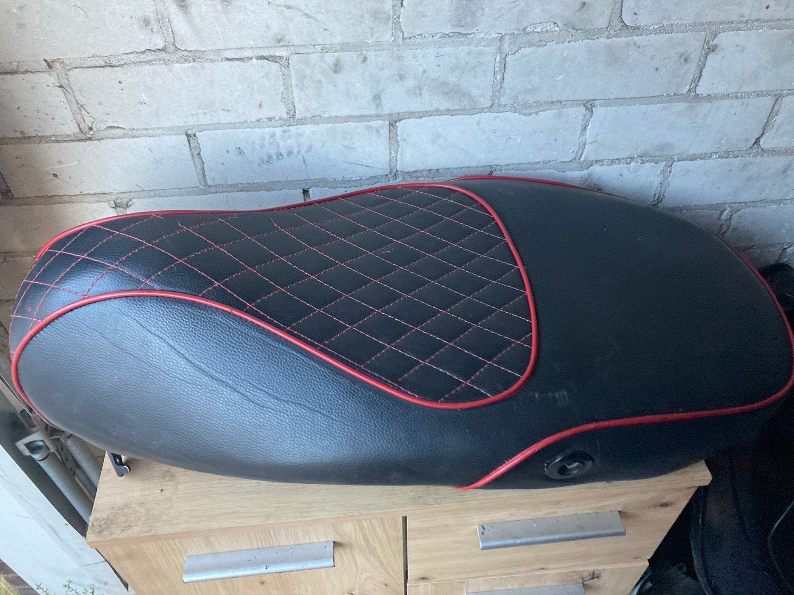 Vespa sprint custom zadel, Ophalen of Verzenden