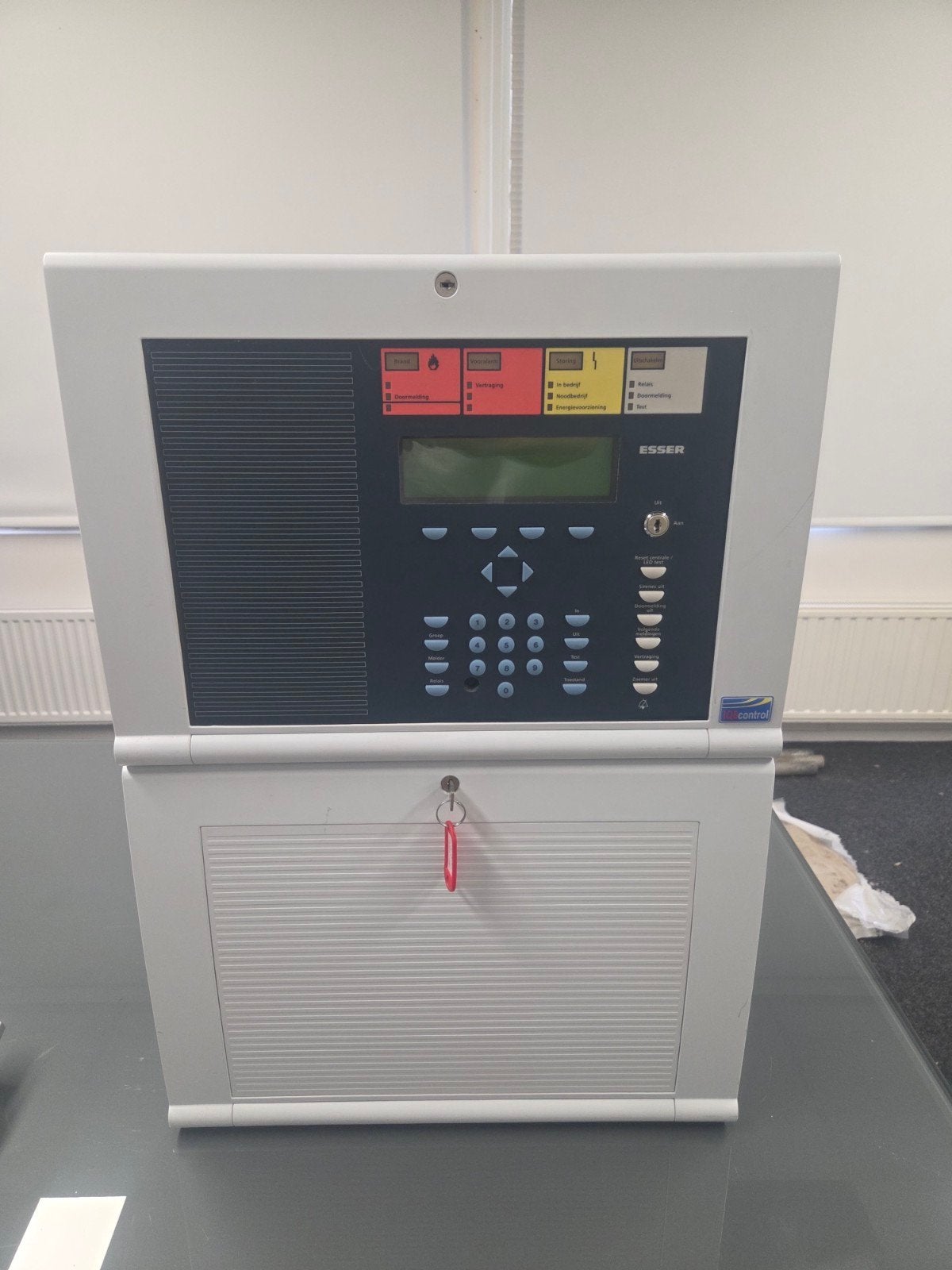 Complete Esser IQ8Control M brandmeldinstallatie – werkend, Gebruikt, Ophalen of Verzenden, Compleet systeem, Alarmoproep bij centrale