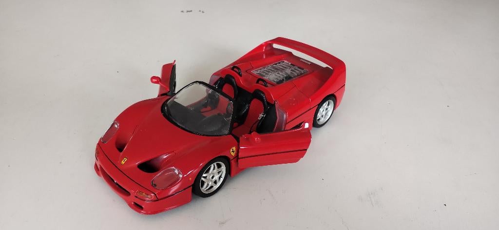Modelauto Ferrari F50, Ophalen, Zo goed als nieuw, Auto, Bburago
