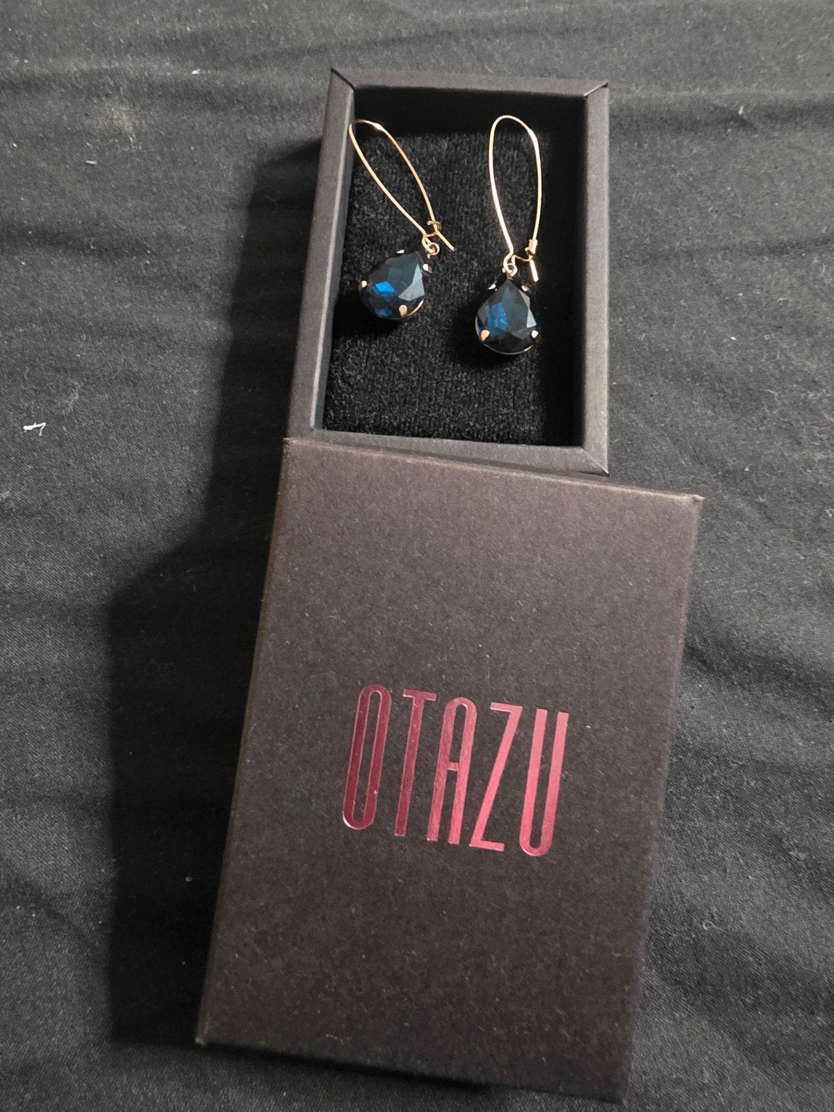 Oorbellen van OTAZU, Sieraden, Tassen en Uiterlijk, Oorbellen, Overige materialen, Hangers, Blauw, Nieuw