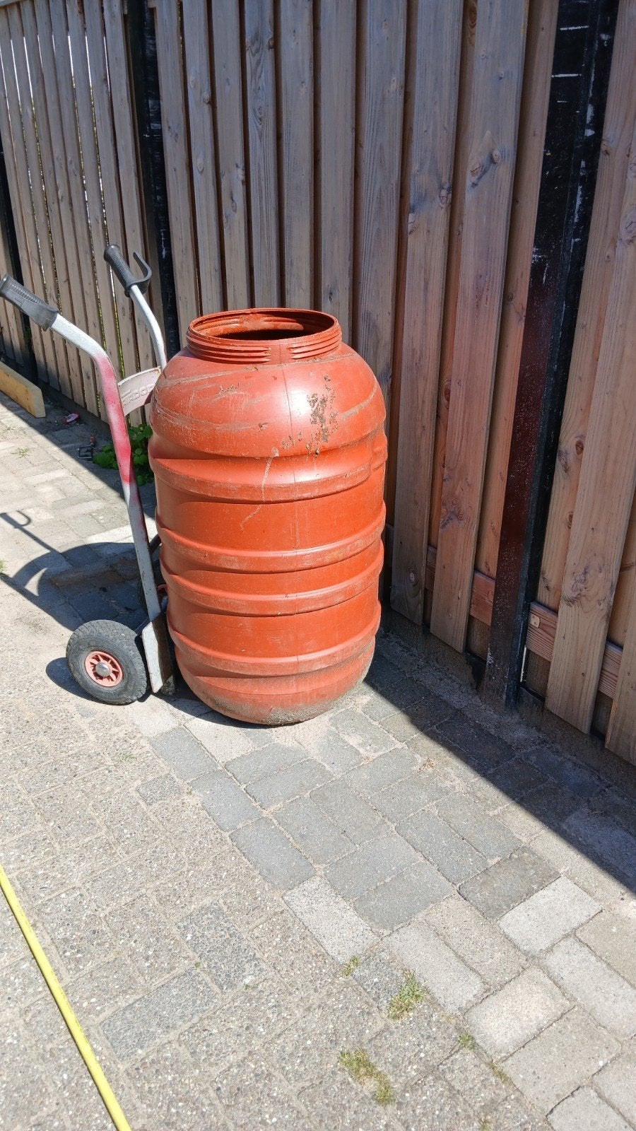 Regenton 220 liter - Gebruikt, 150 liter of meer, Ophalen of Verzenden, Gebruikt, Kunststof