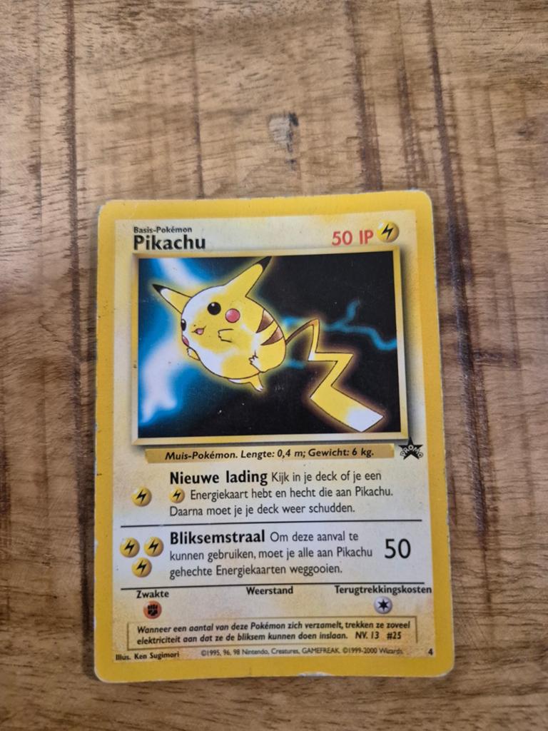 Pikachu Promo NL, Hobby en Vrije tijd, Verzamelkaartspellen | Pokémon, Ophalen