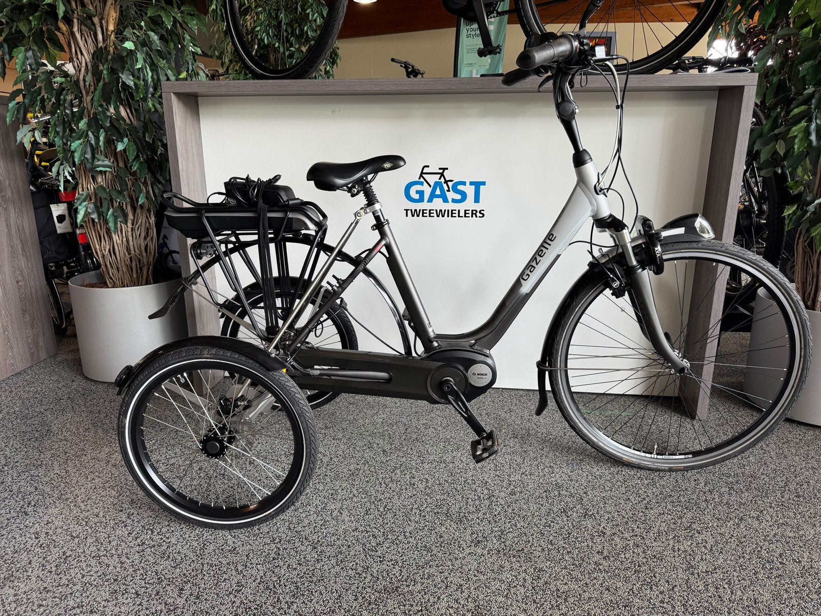 Gazelle | Elektrische driewieler | BOSCH | NIEUWSTAAT!, Ophalen, Zo goed als nieuw, Schijfrem