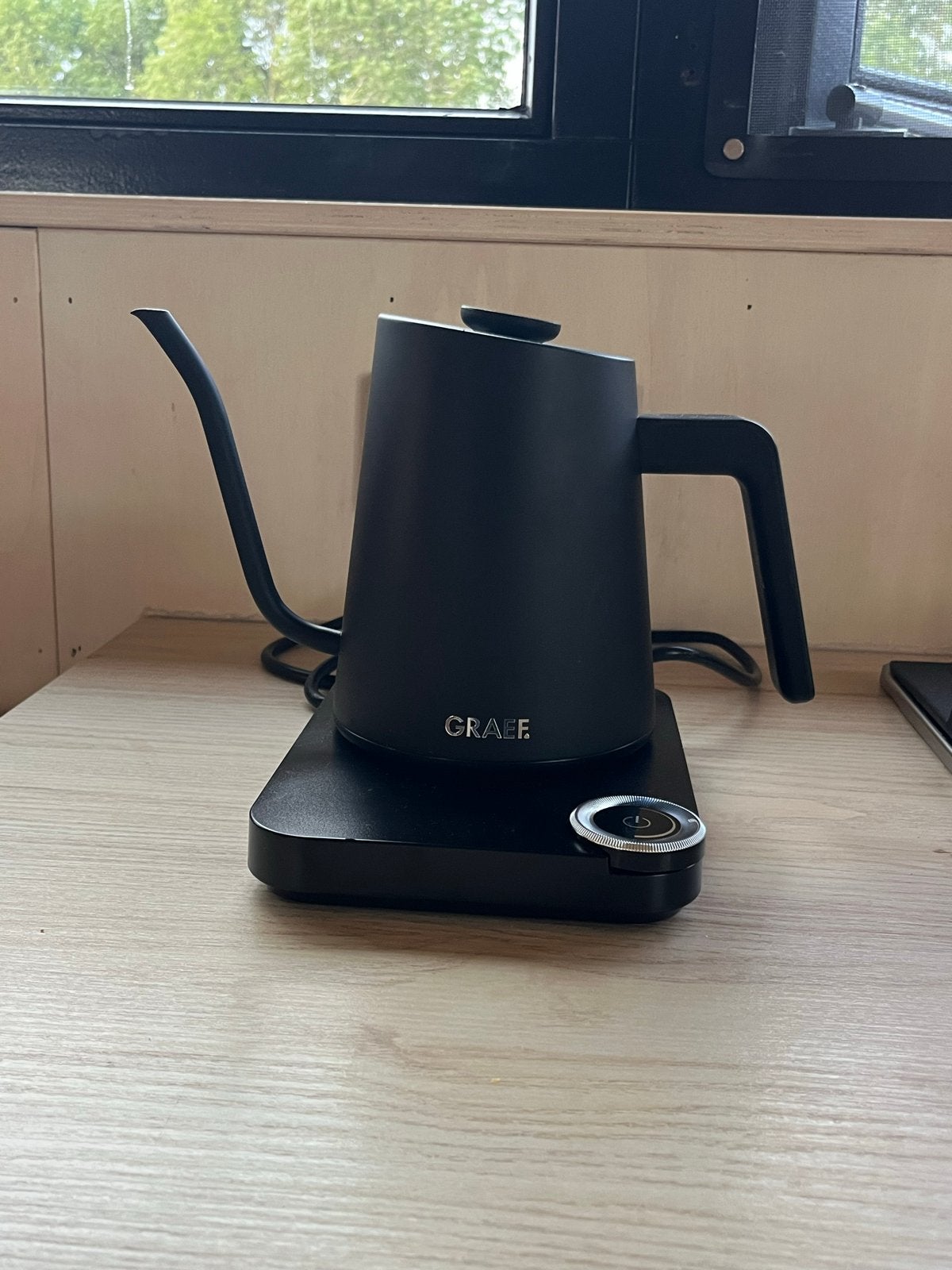 Graef waterkoker. Zwanenhals en temperatuurregeling, 1 tot 2 liter, Ophalen, Zo goed als nieuw, Draadloos