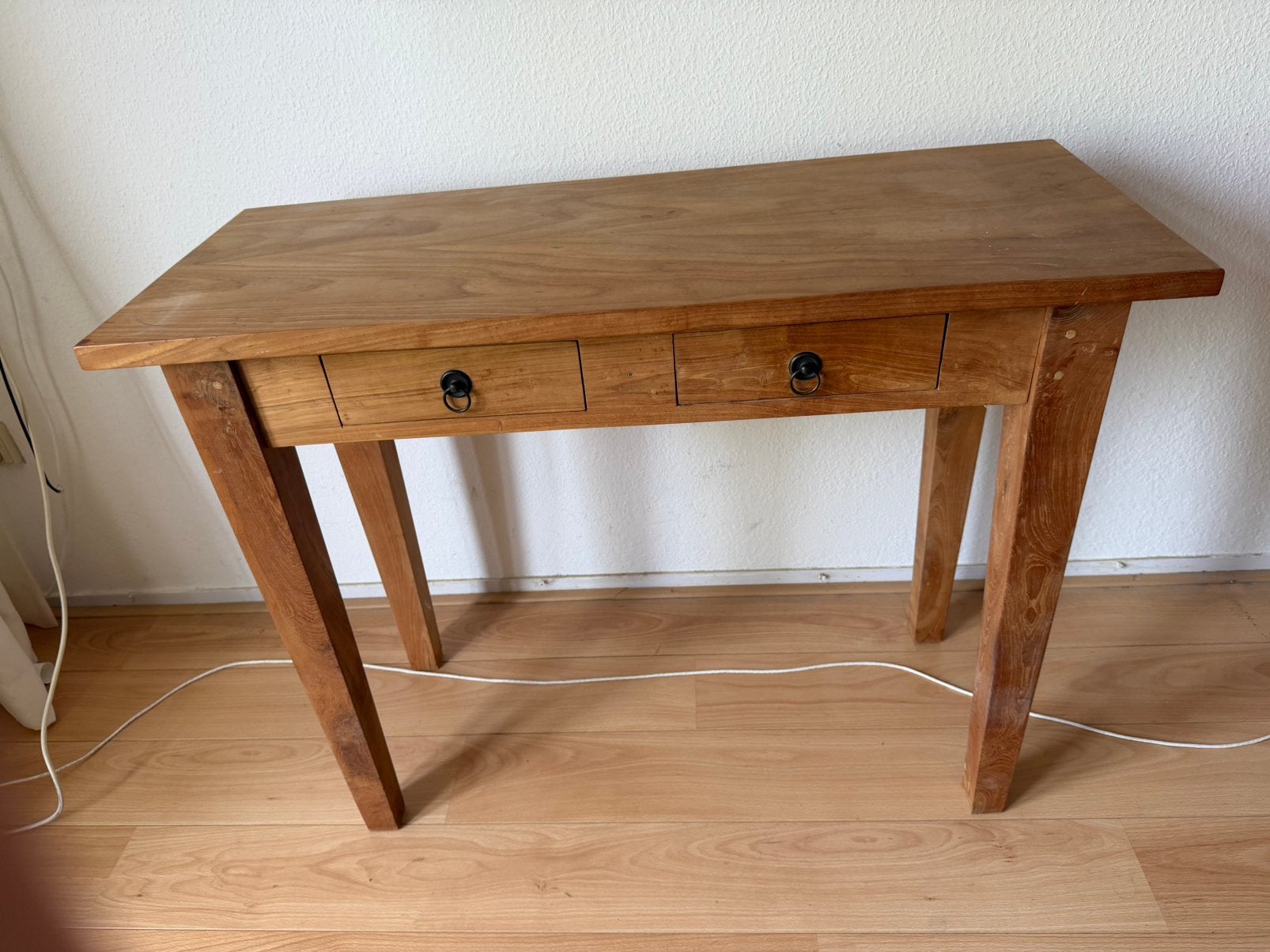 Massief houten side table, Huis en Inrichting, Tafels | Sidetables, Ophalen, Zo goed als nieuw, 25 tot 50 cm, Rechthoekig