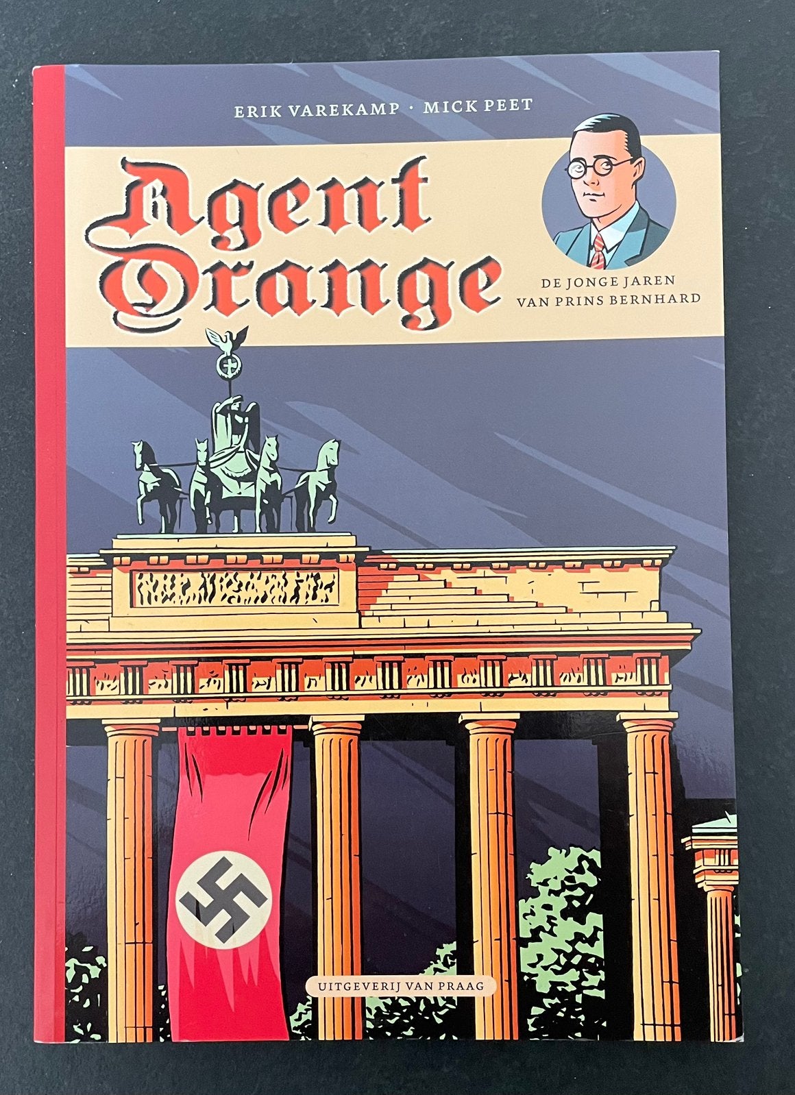 Agent Orange De jonge jaren van Prins Bernhard, Boeken, Eén stripboek, Ophalen of Verzenden, Zo goed als nieuw
