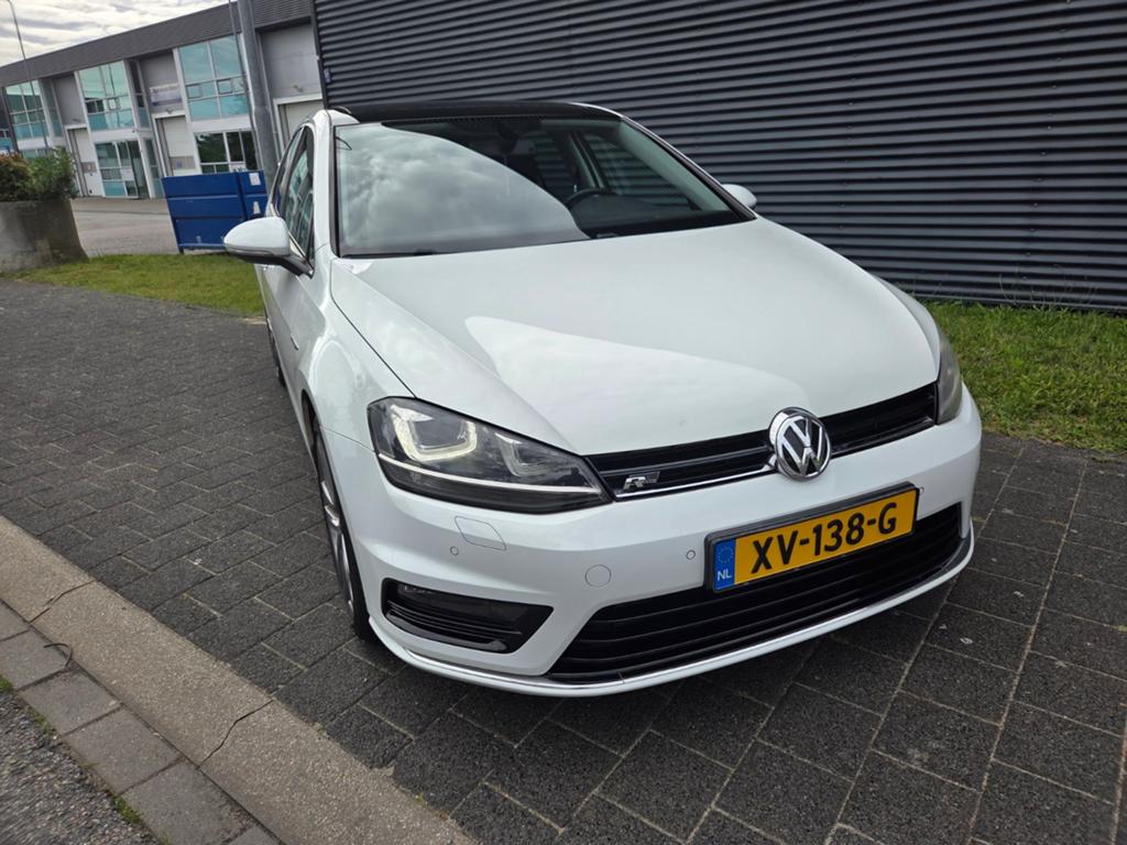 Volkswagen Golf 1.2 TSI 81KW 5D Dsg-7 2016 Wit, 4 cilinders, Wit, Grijs, Golf