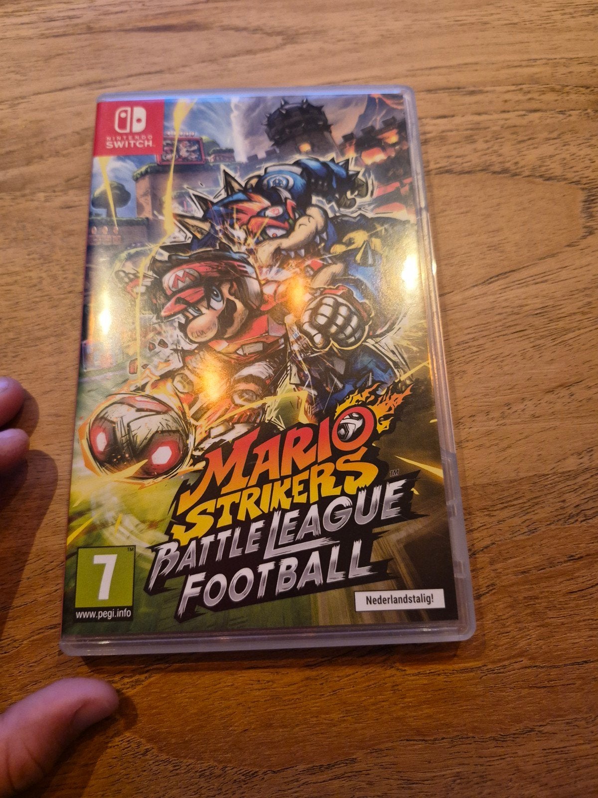 Mario Strikers: Battle League Football - Nintendo Switch, Spelcomputers en Games, Ophalen of Verzenden, Zo goed als nieuw, Eén computer