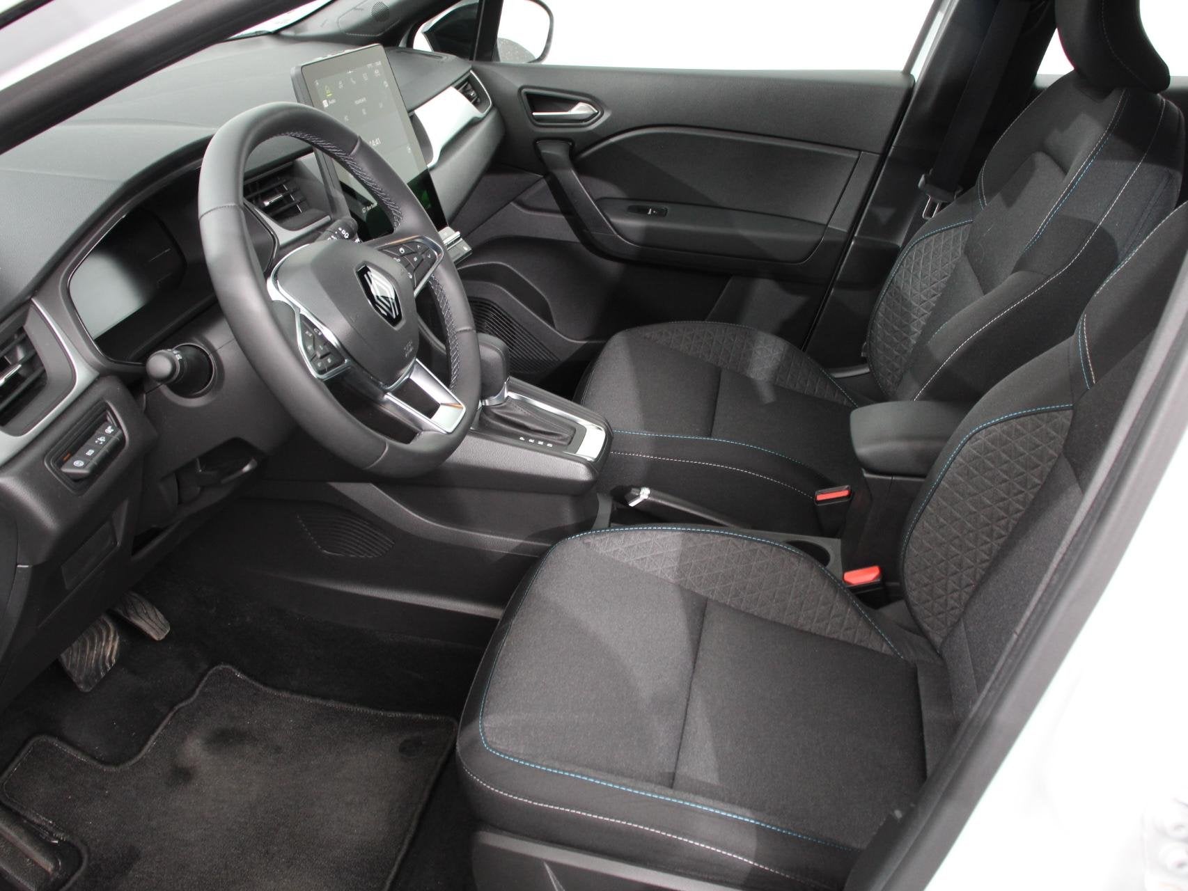 Foto 2 van Renault Captur 1.3 MHEV TCe Evolution 160pk Automaat Climate